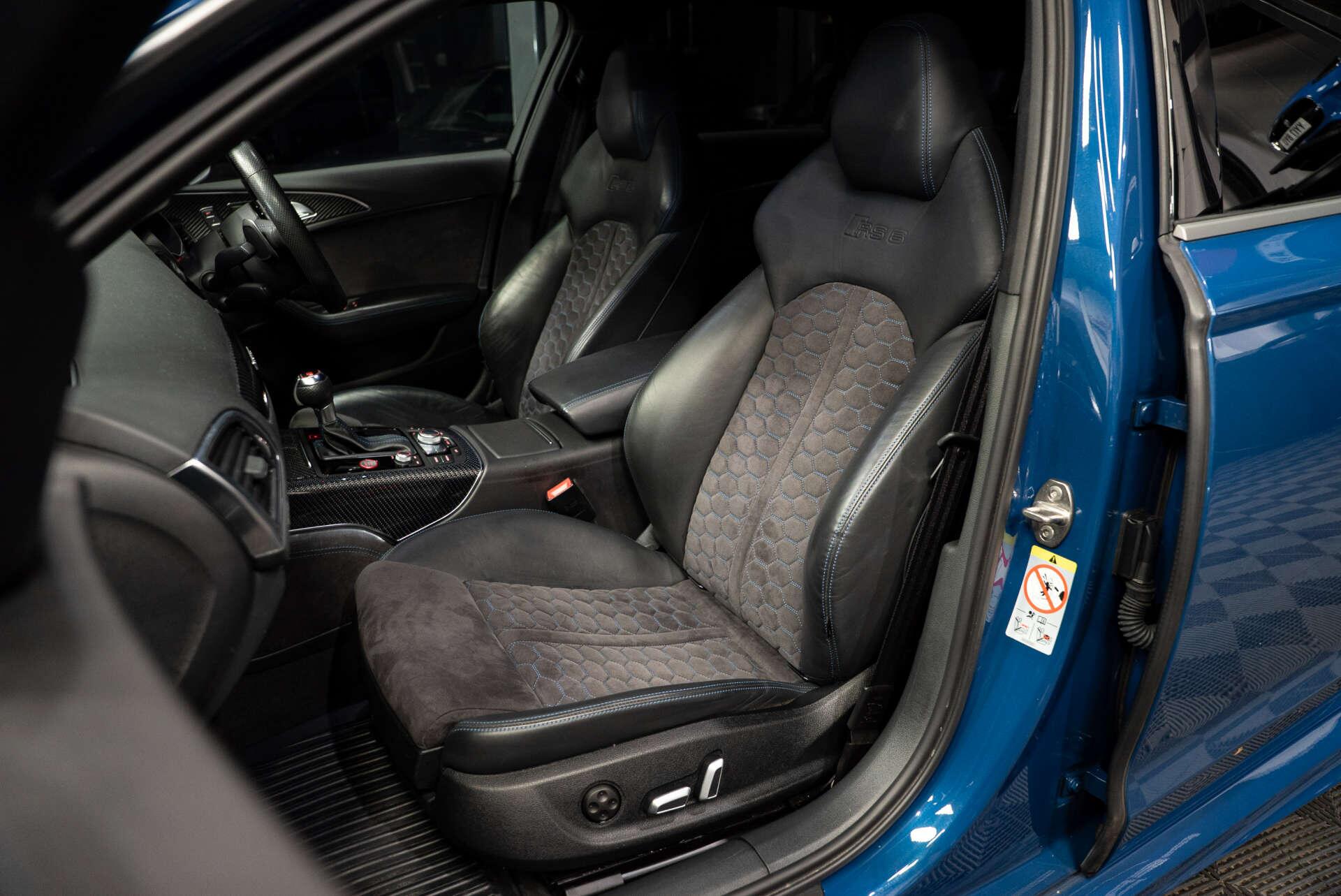 Audi RS6 Avant view 3