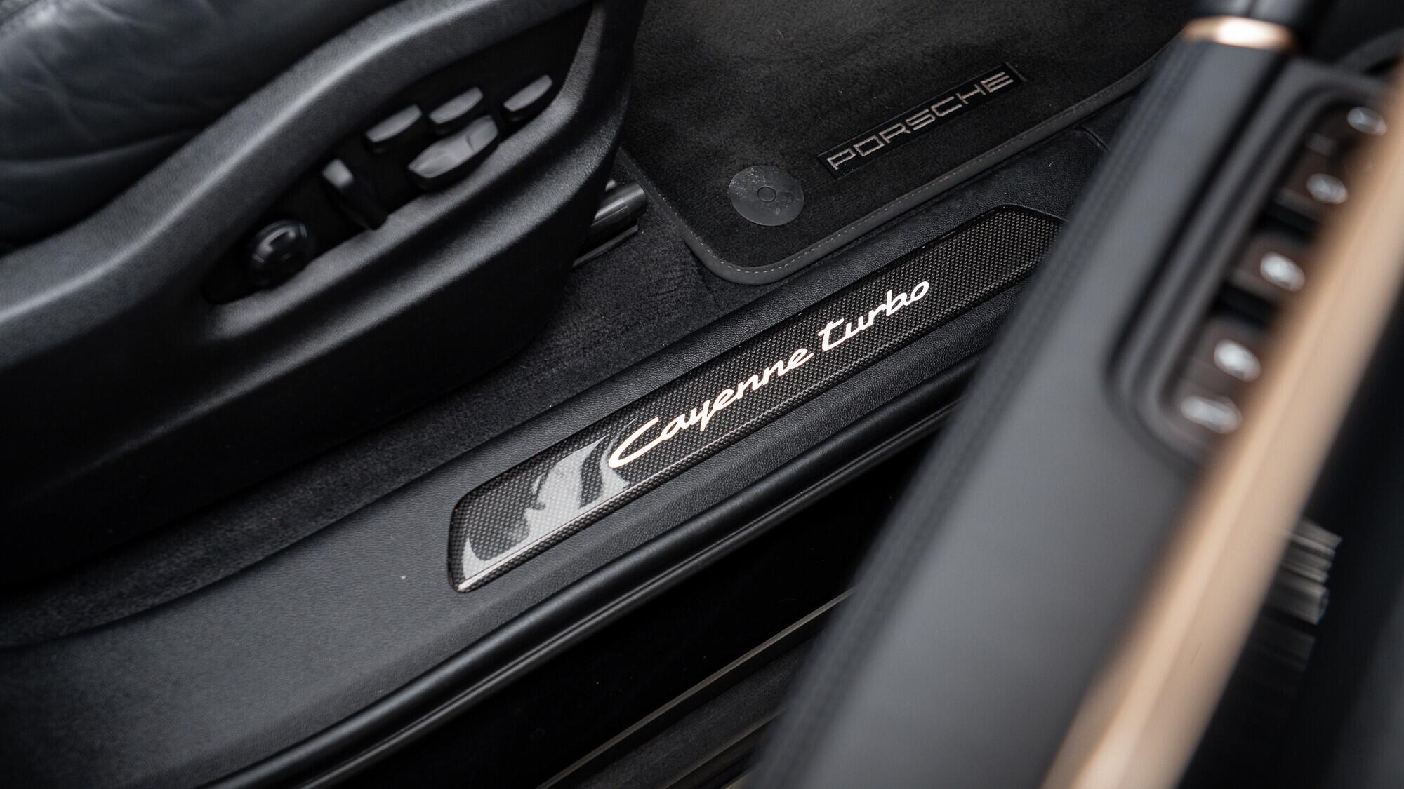 Porsche Cayenne view 47