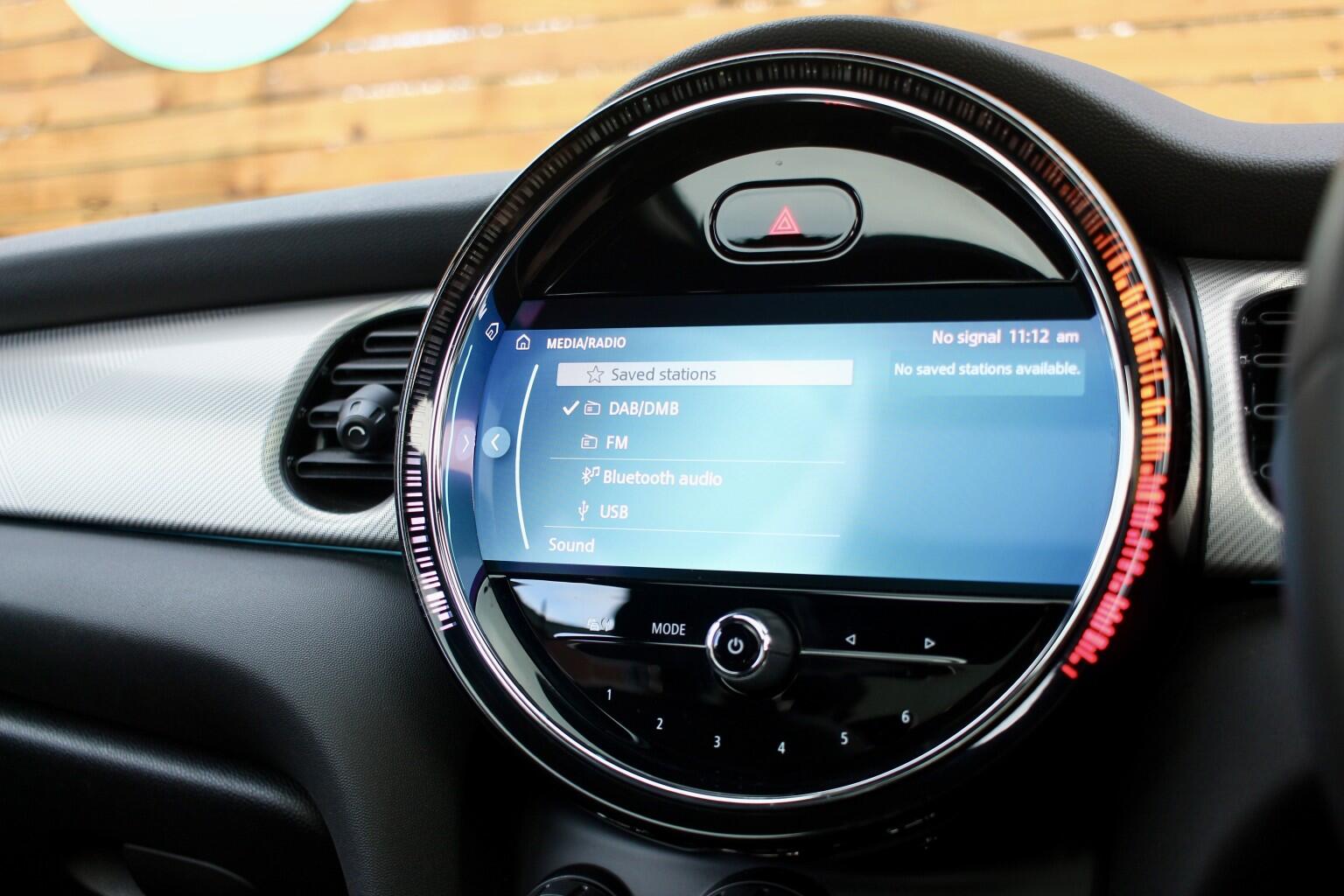Mini Hatch view 25