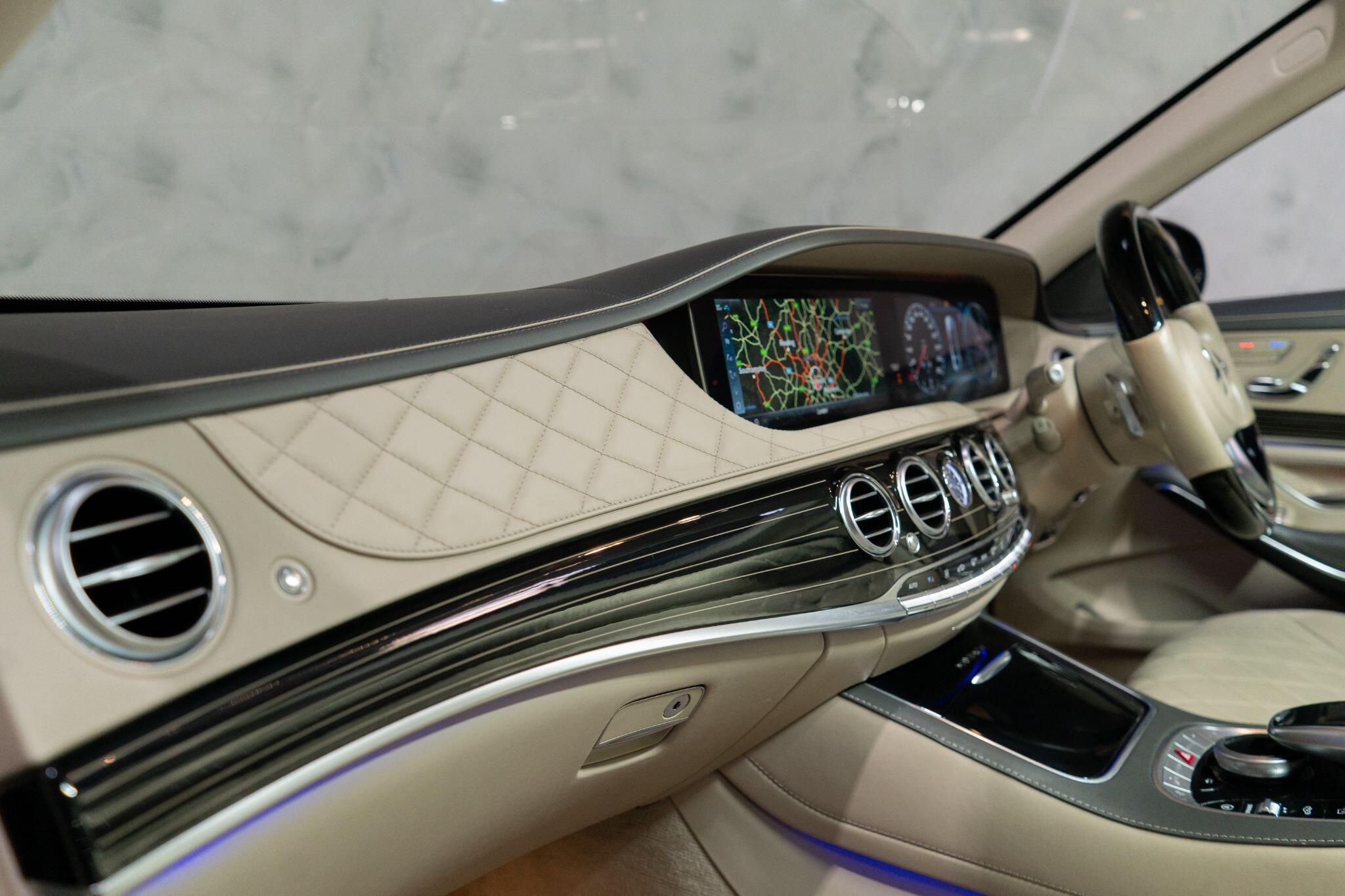 Mercedes-Benz S-Class view 17