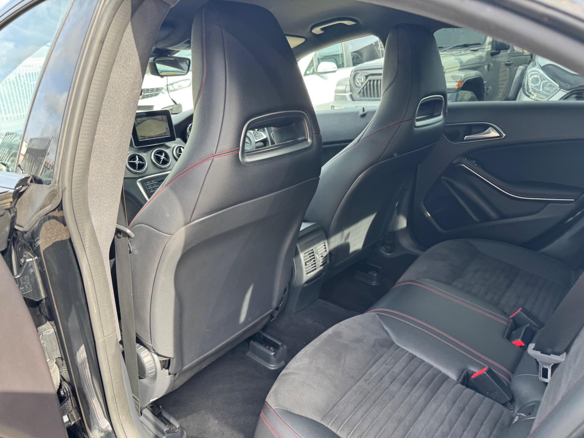 Mercedes-Benz Cla view 20