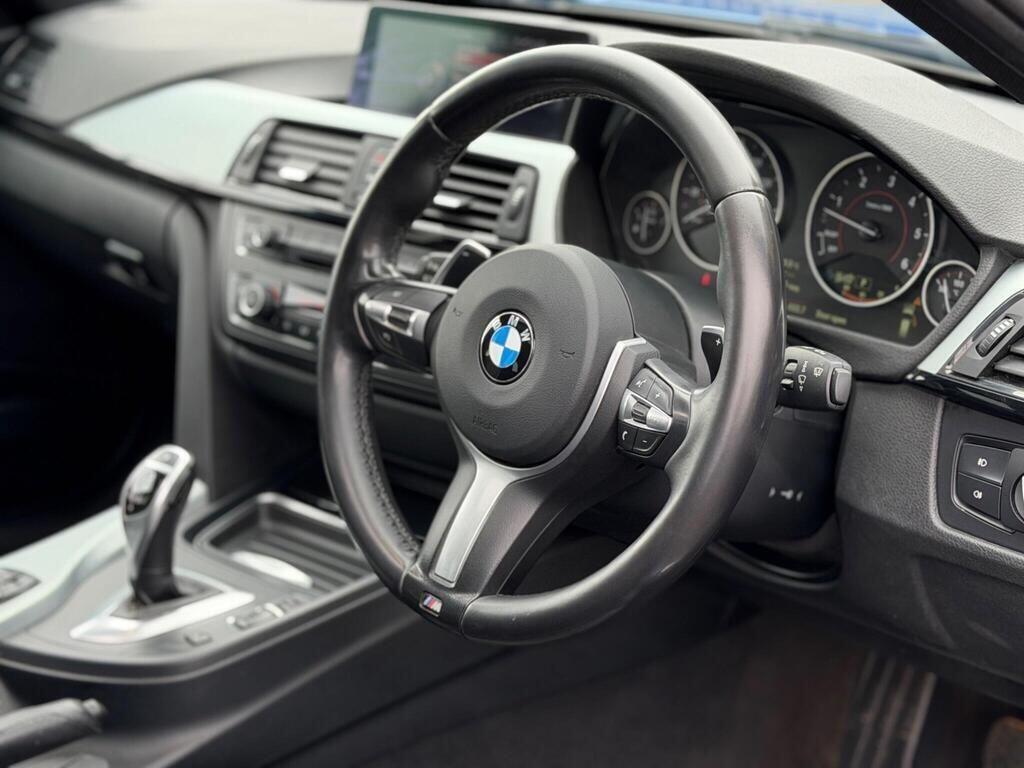 BMW 3 Series view 15