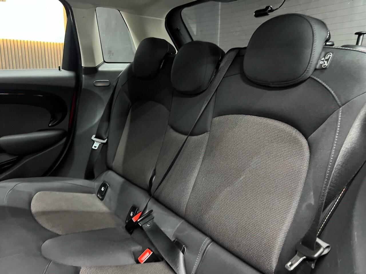 Mini Hatch view 45