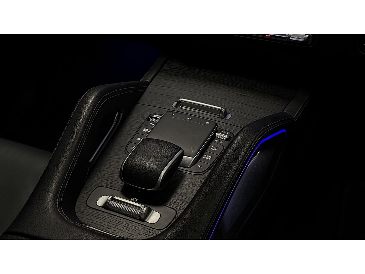Mercedes-Benz GLE view 27