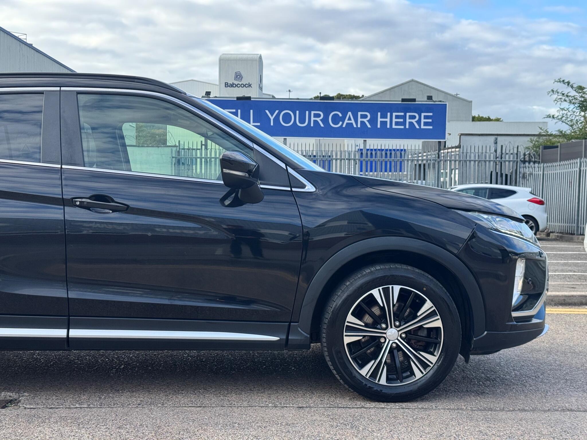 Mitsubishi Eclipse Cross view 14