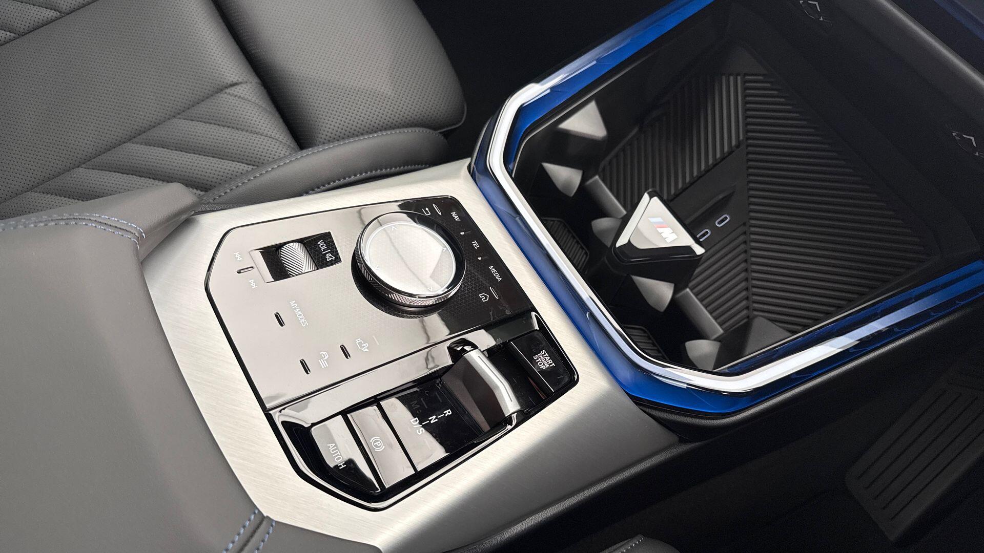 BMW X3 view 10