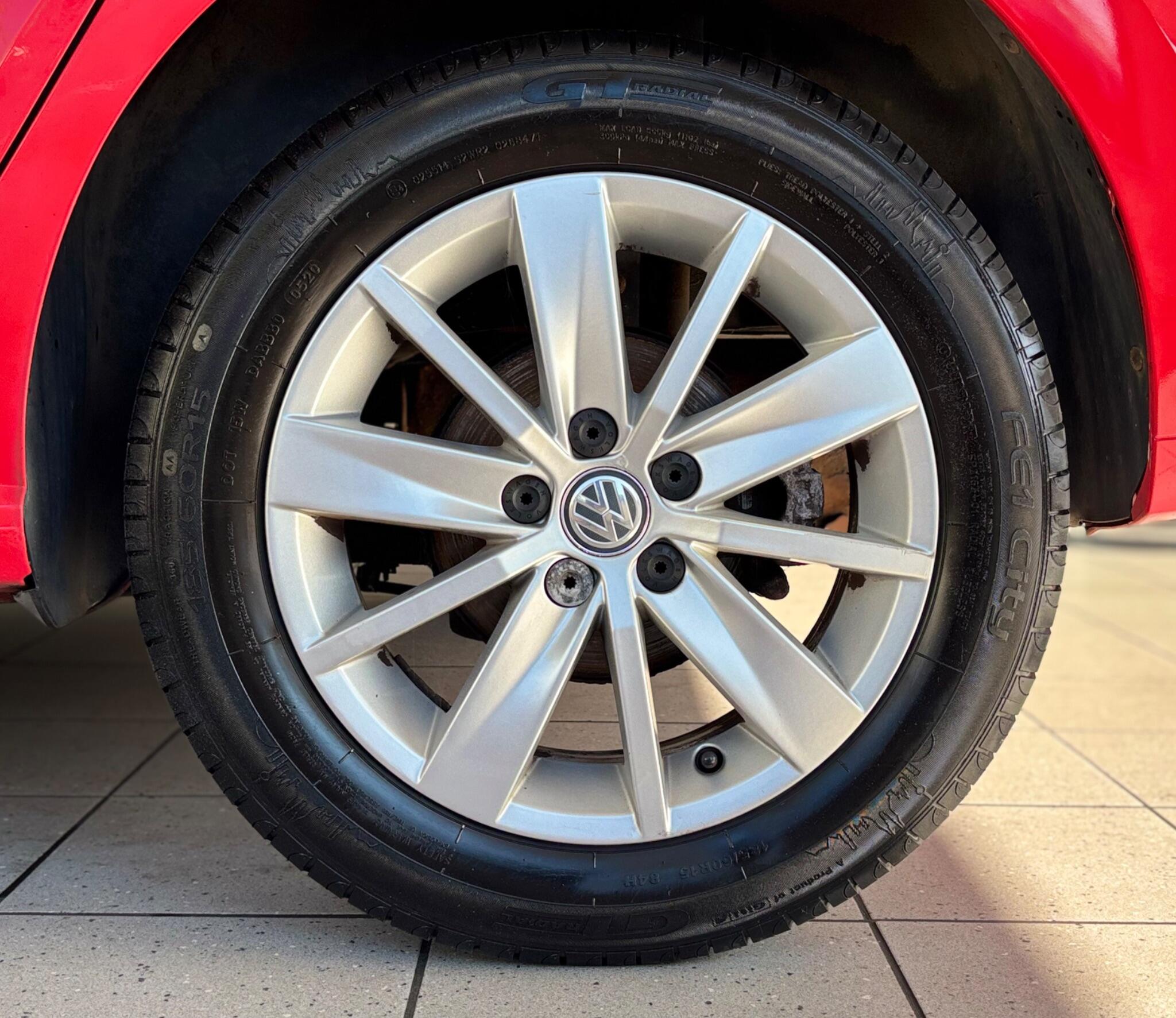 Volkswagen Polo view 18