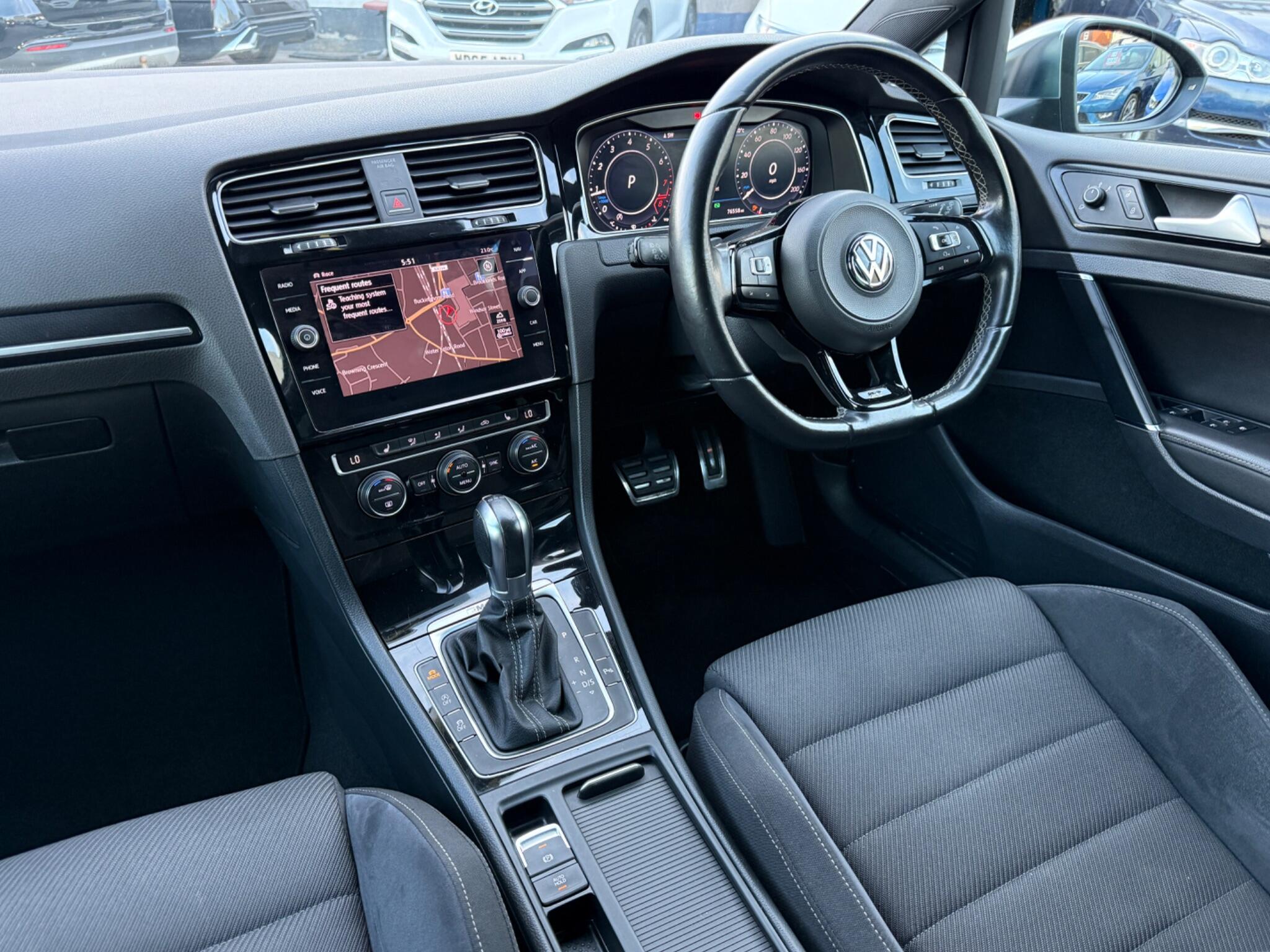 Volkswagen Golf - Image 53