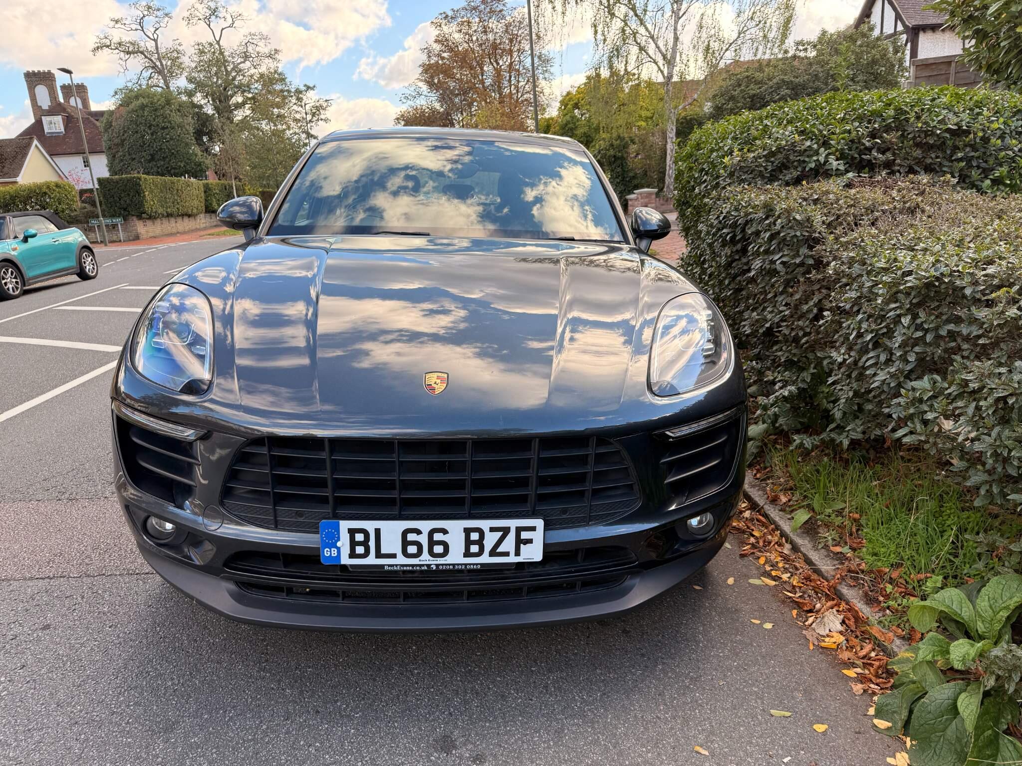 Porsche Macan