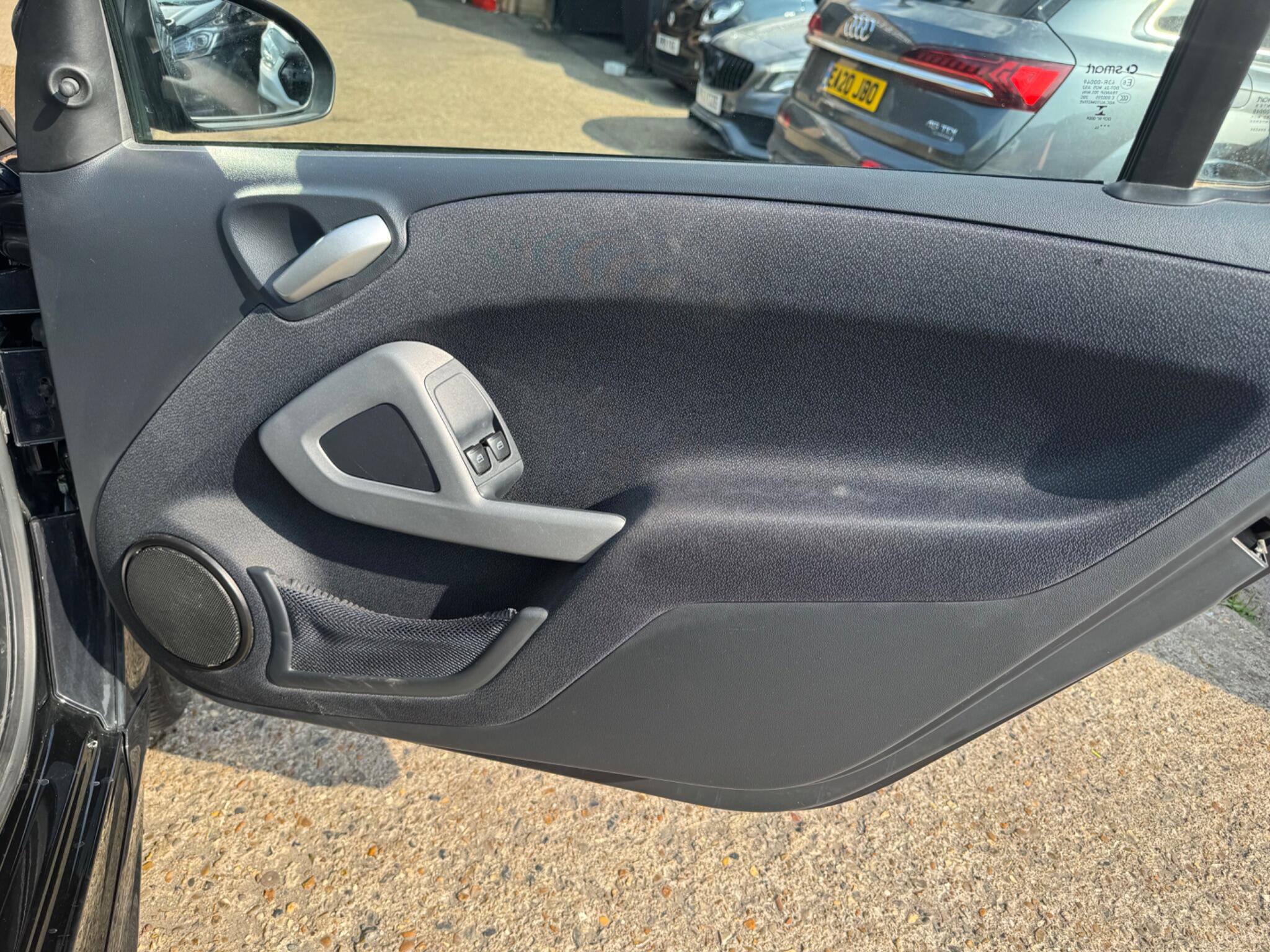 Smart Fortwo view 16