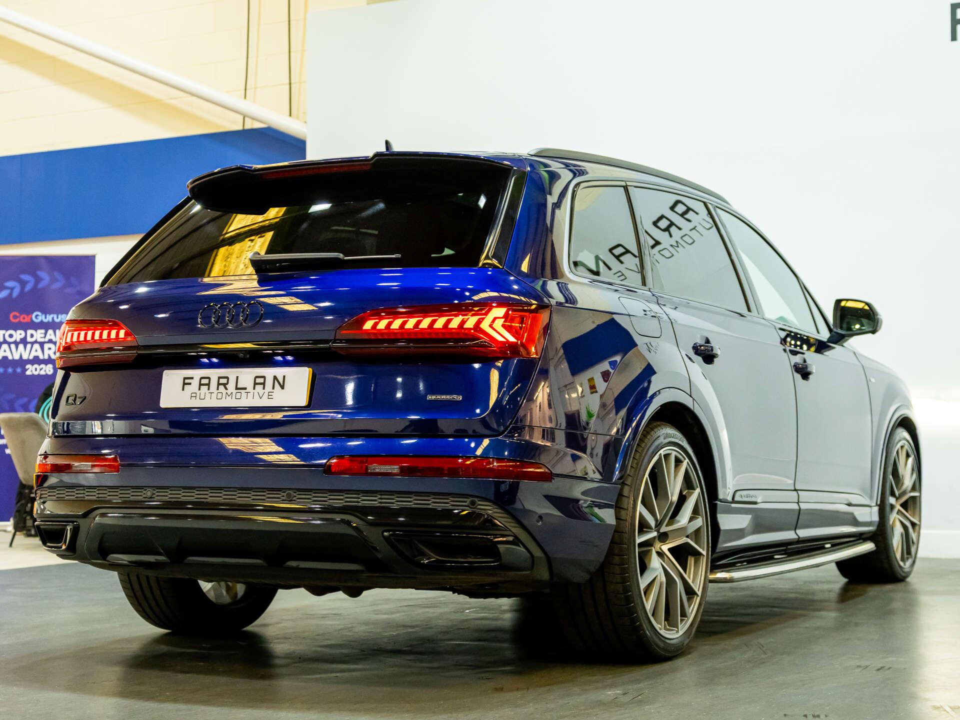 Audi Q7 view 58