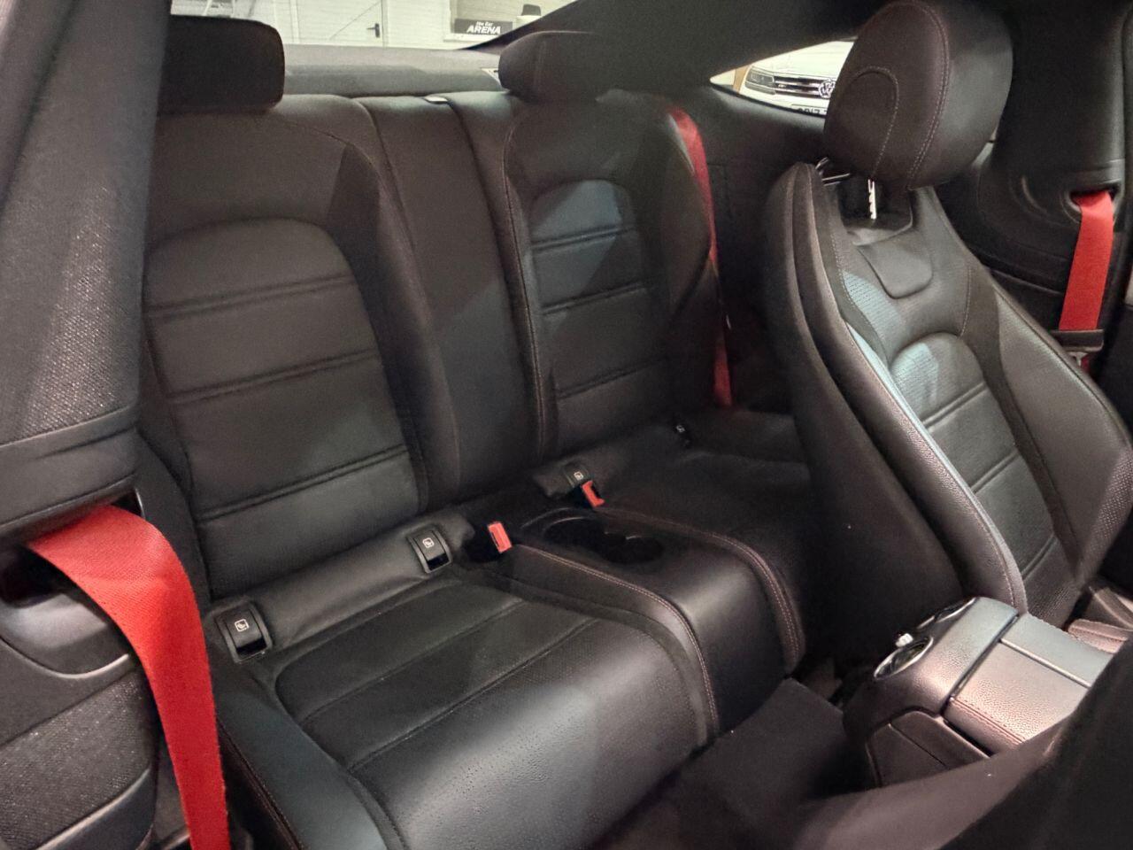 Mercedes-Benz C Class view 26