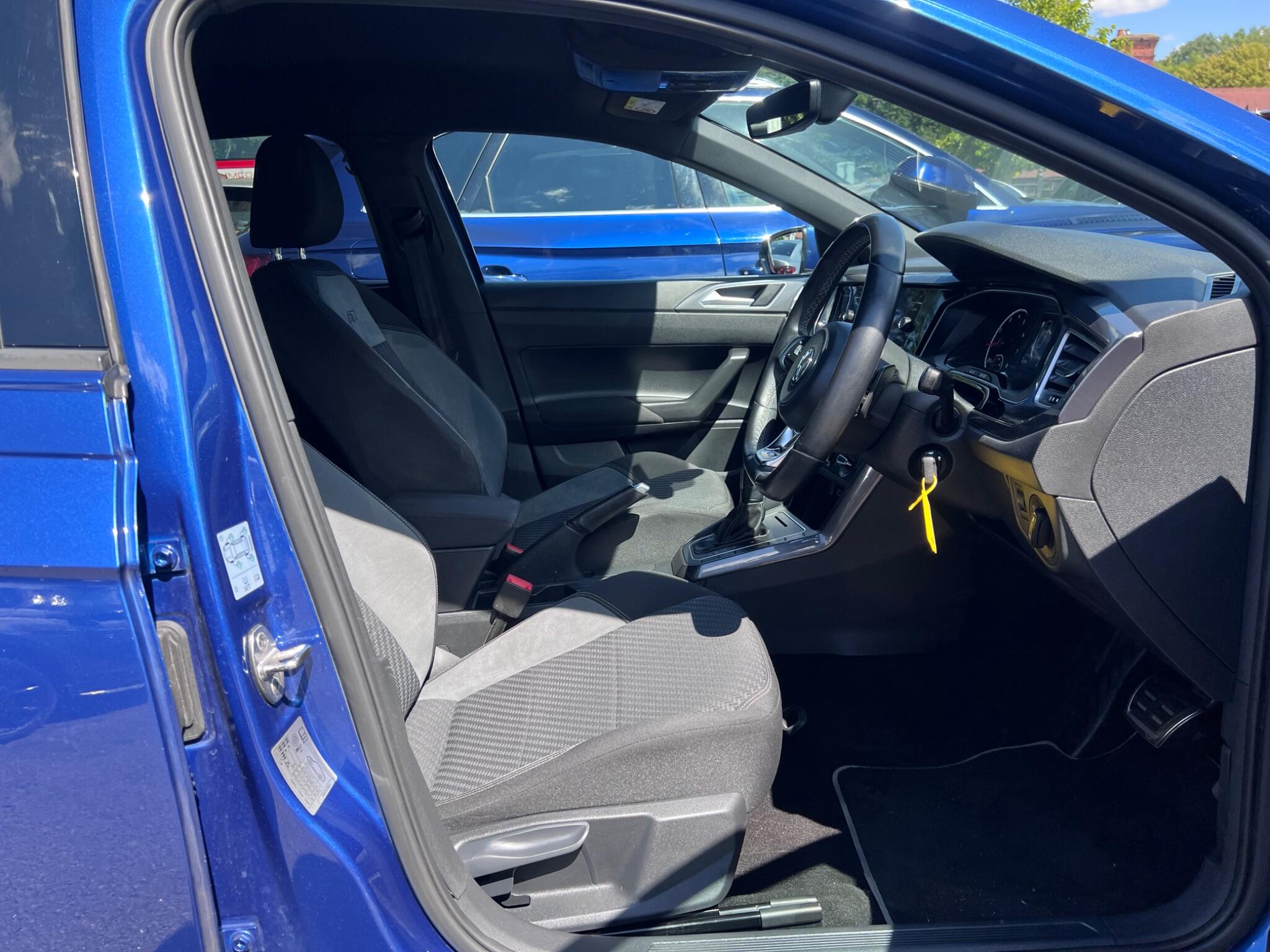 Volkswagen Polo view 17