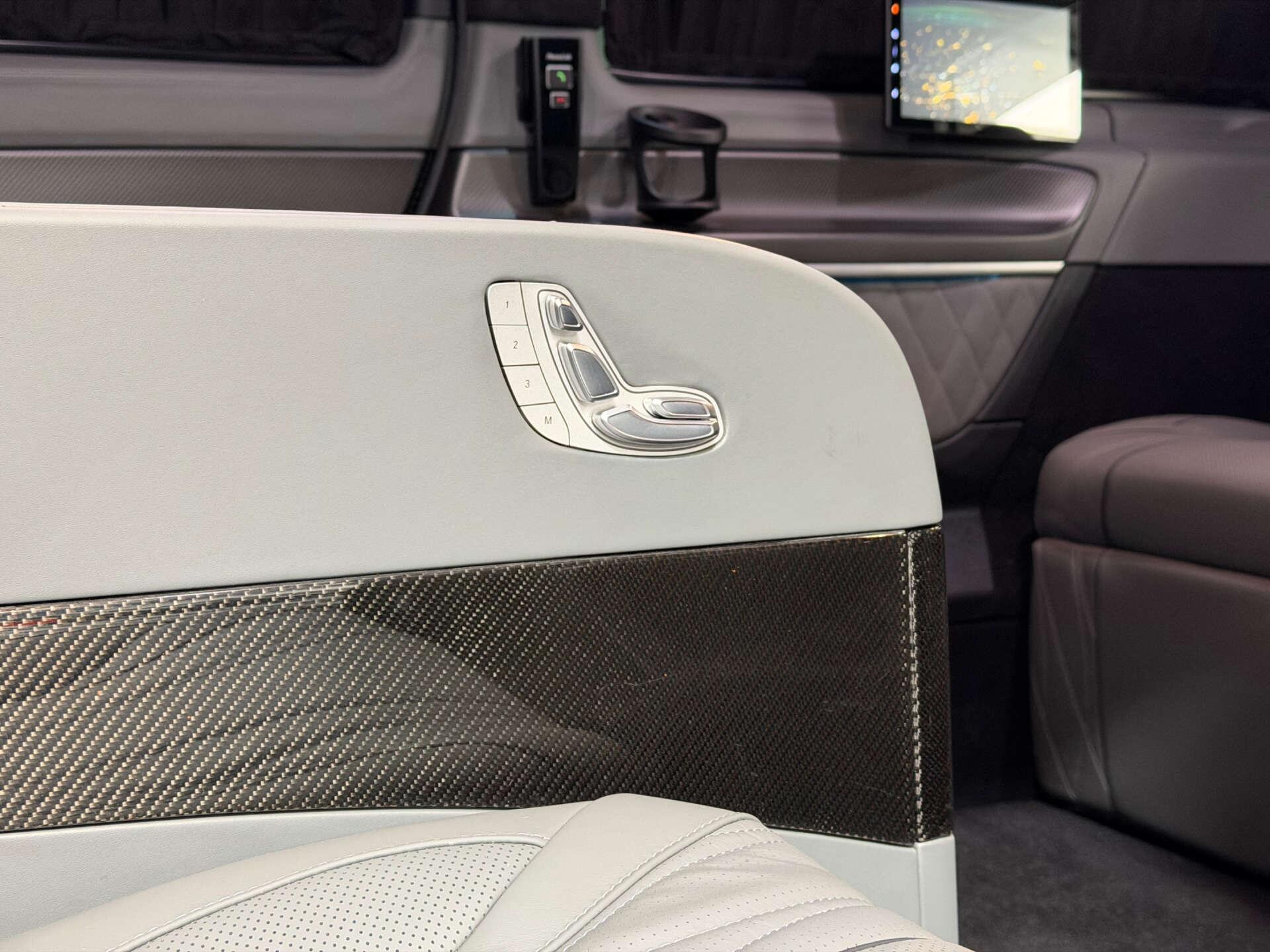 Mercedes-Benz V Class view 27