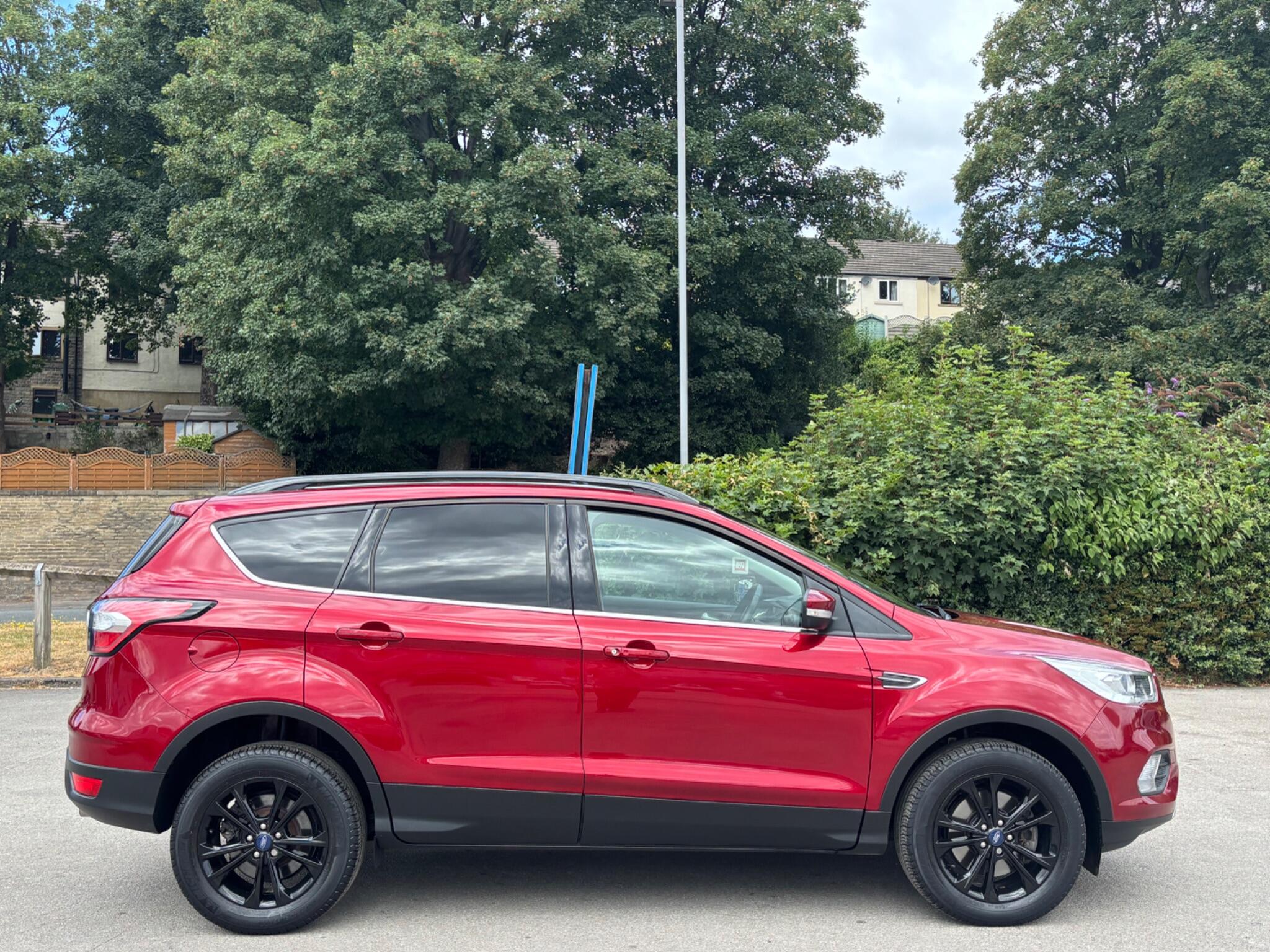 Ford Kuga view 4