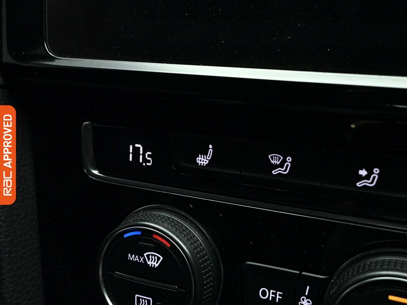 Volkswagen Golf view 16