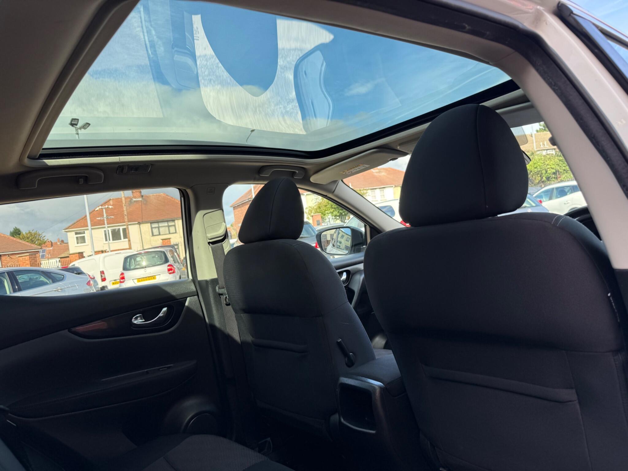 Nissan Qashqai view 18