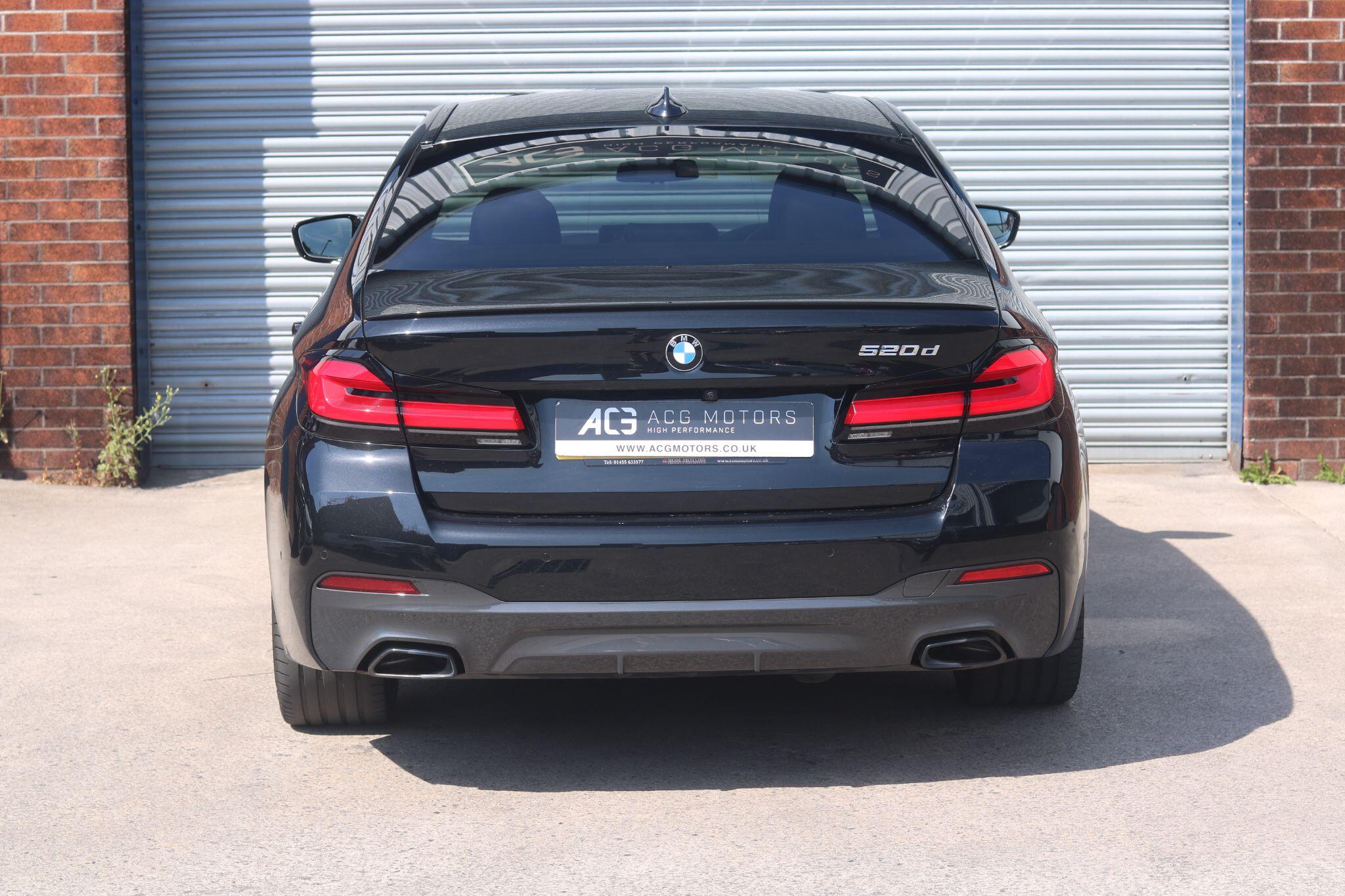 BMW 5 Series view 4