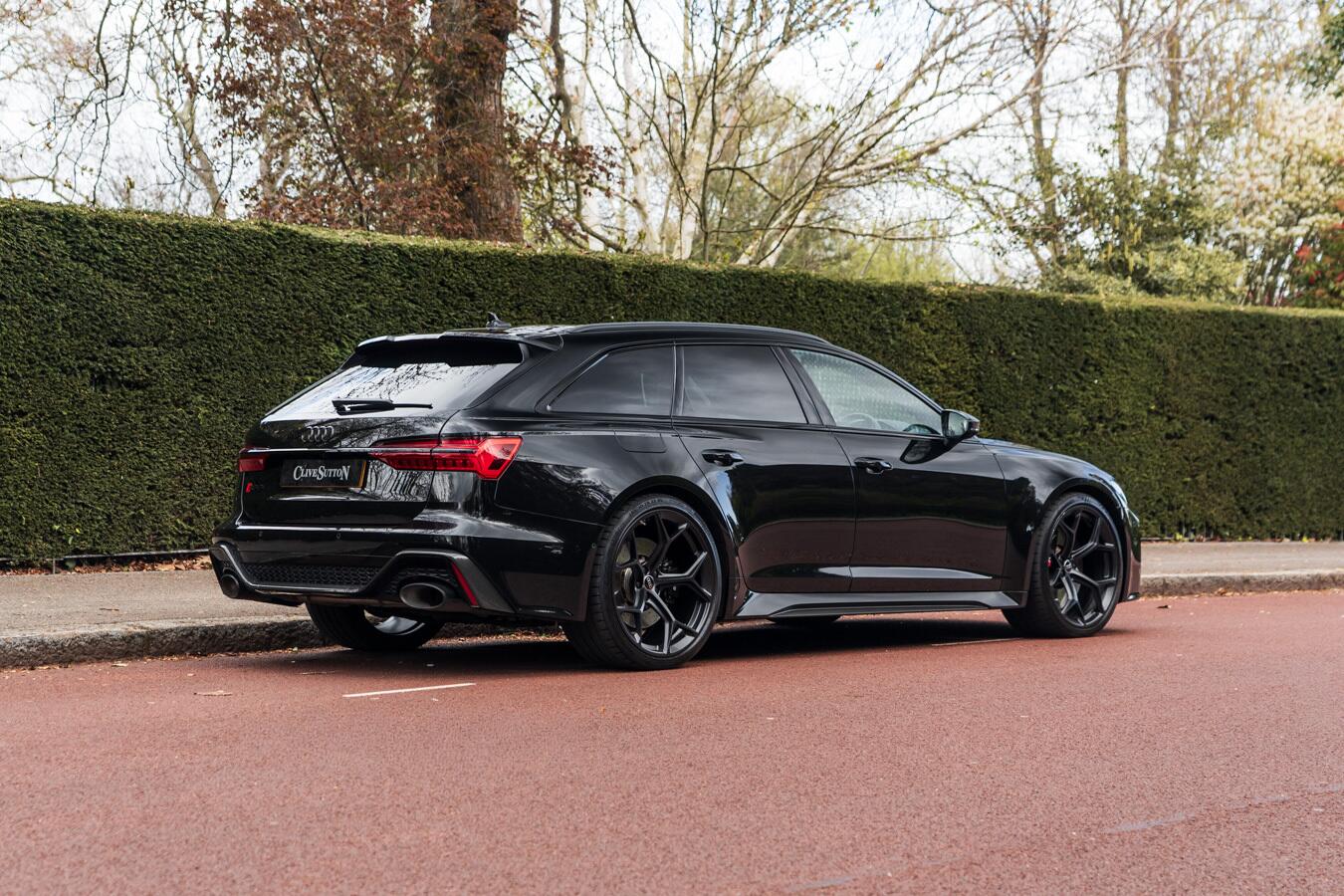 Audi RS6 Avant view 4