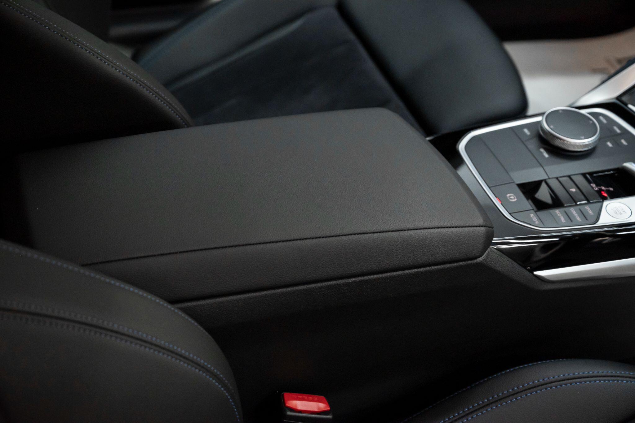BMW 2 Series view 16