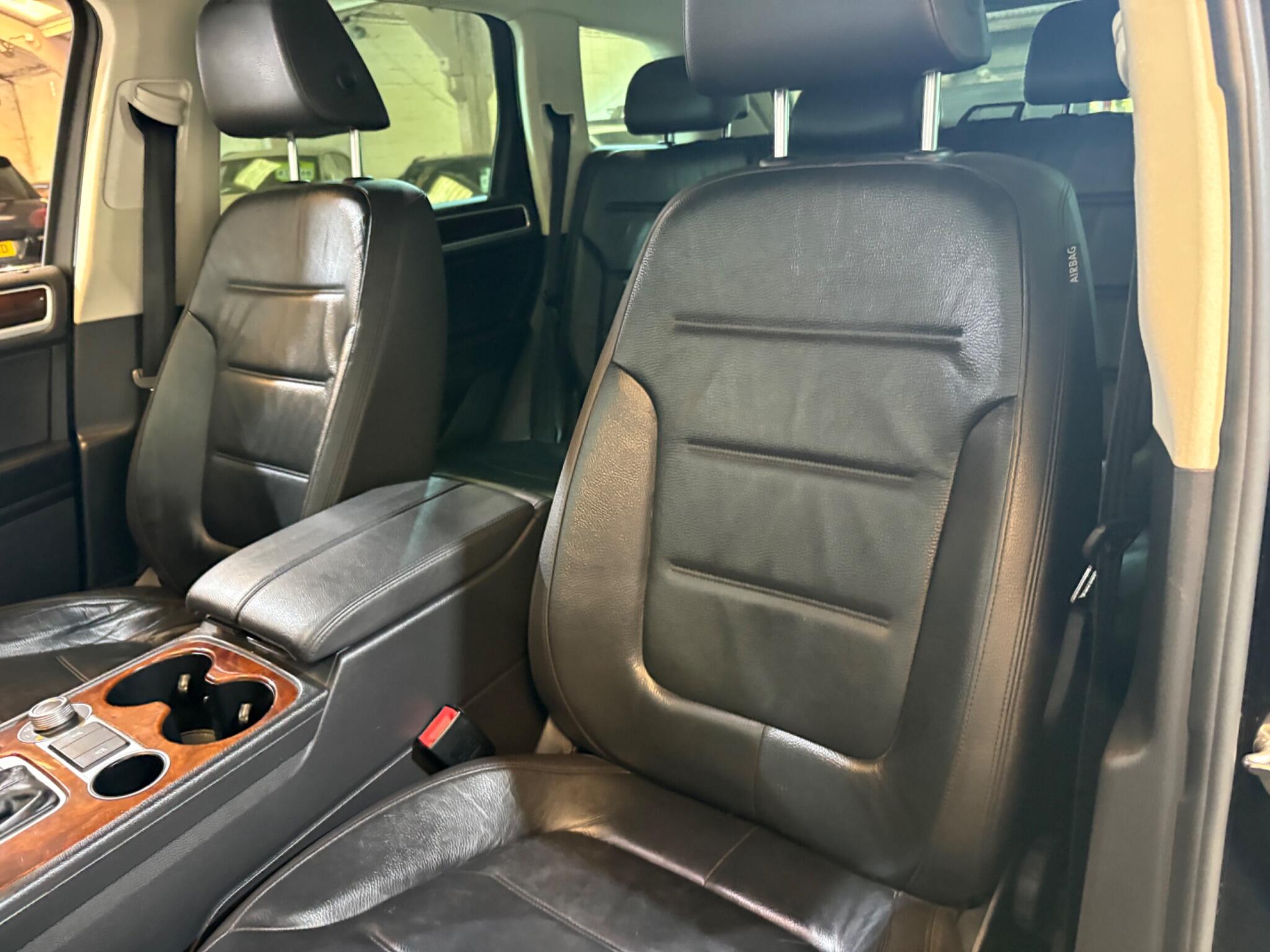 Volkswagen Touareg view 51