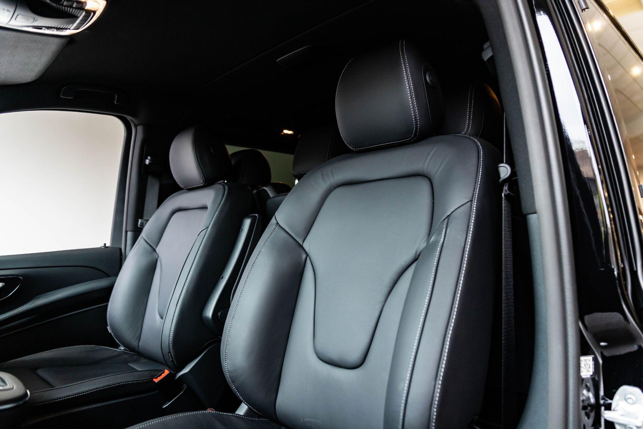Mercedes-Benz V-Class view 13
