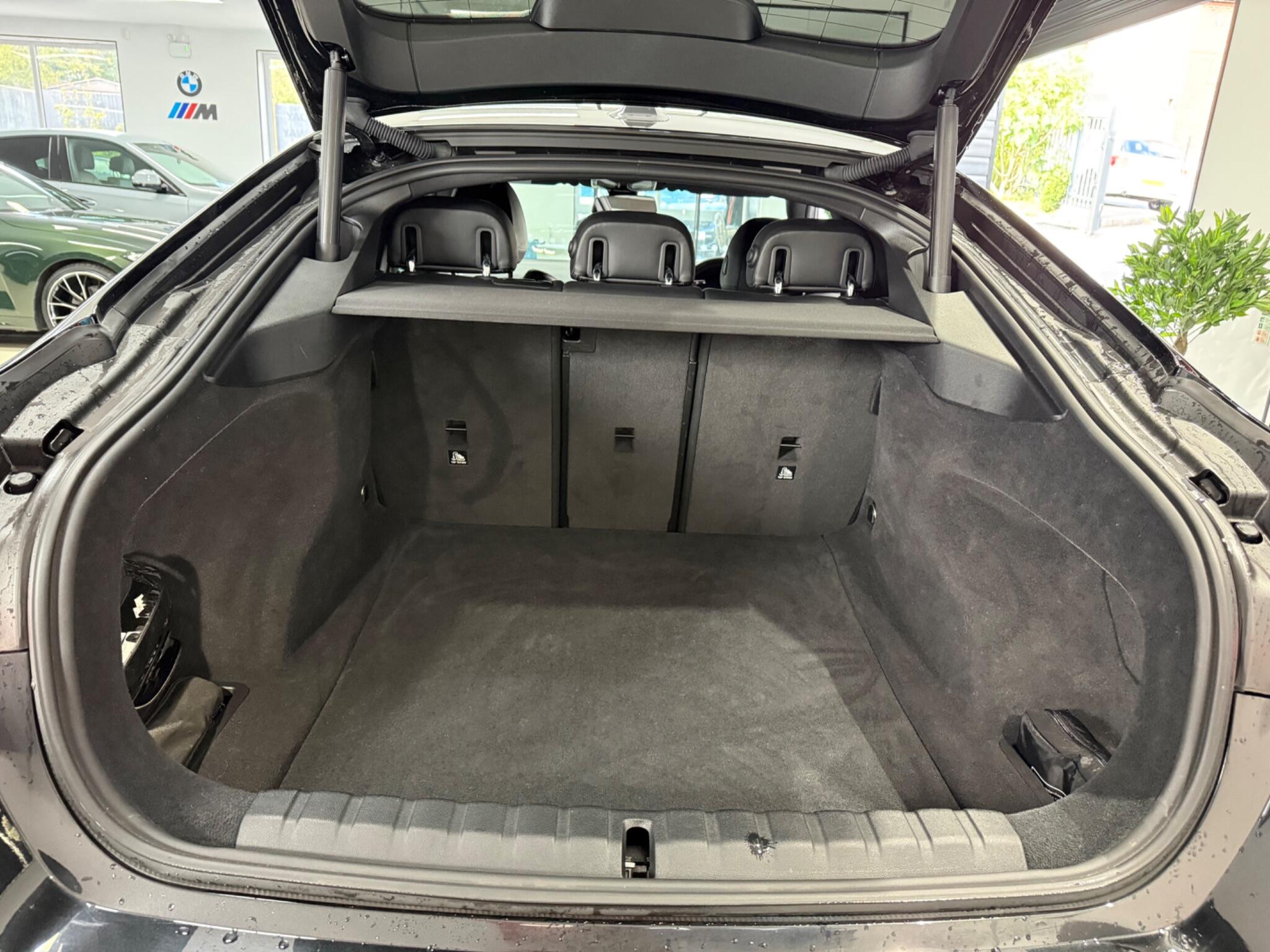 BMW 4 Series view 20