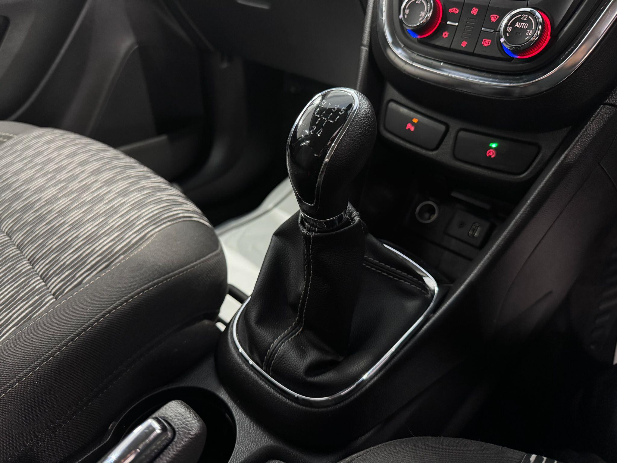 Vauxhall Mokka view 33