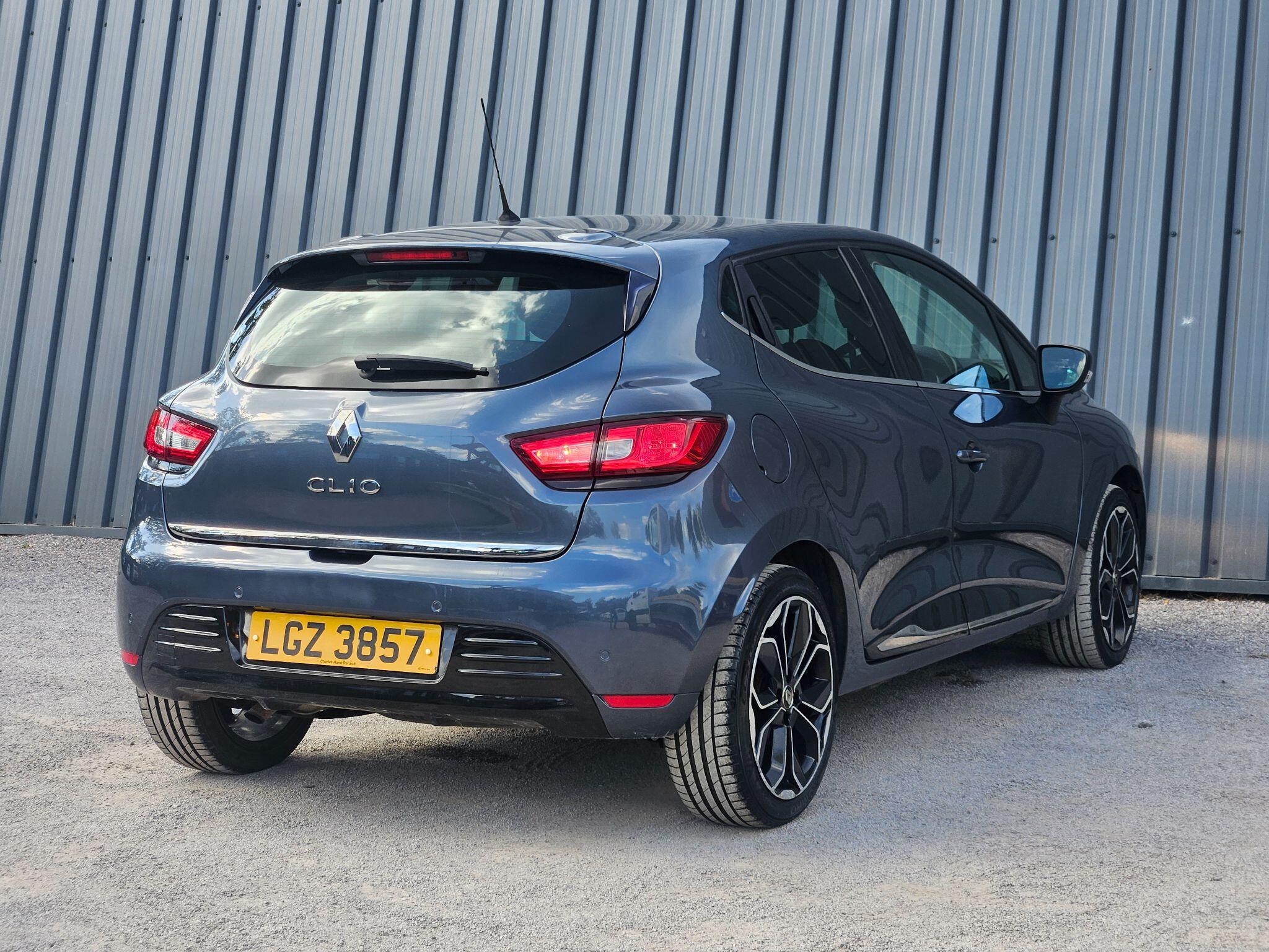 2018 Renault Clio image 14