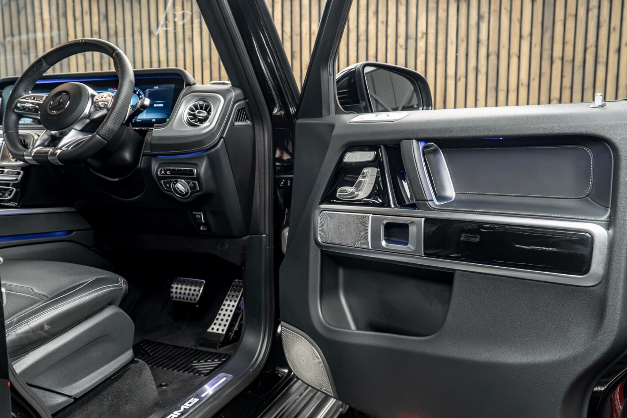Mercedes-Benz G-Class view 31