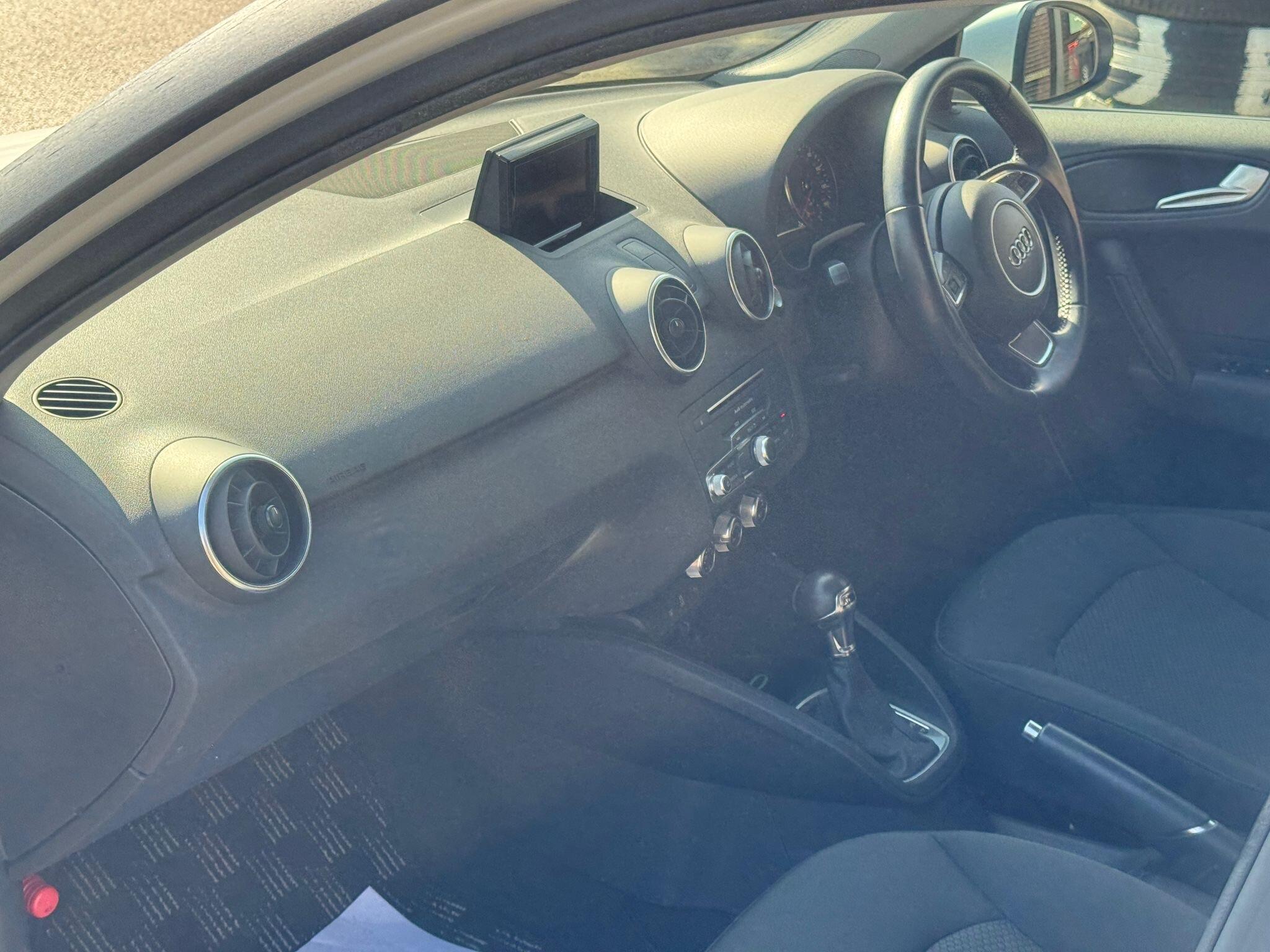 Audi A1 view 9