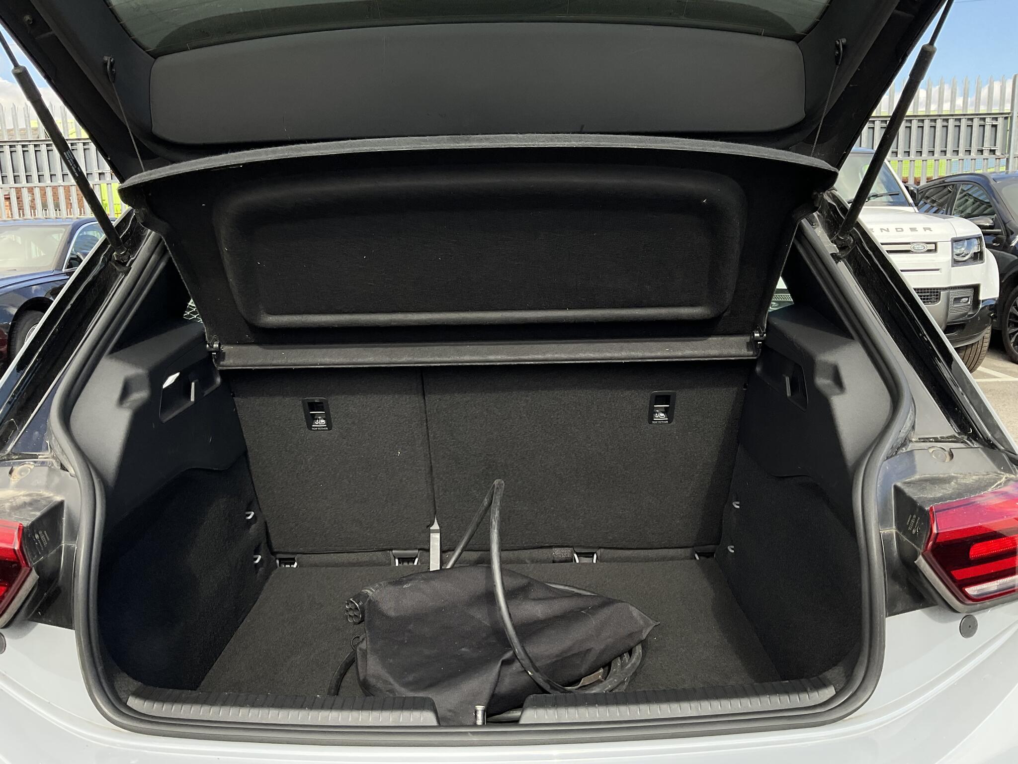 Volkswagen ID.3 view 24