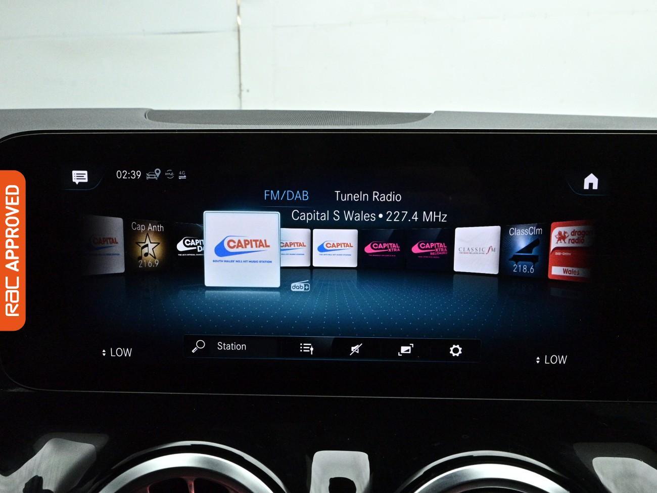 Mercedes-Benz Eqa view 18