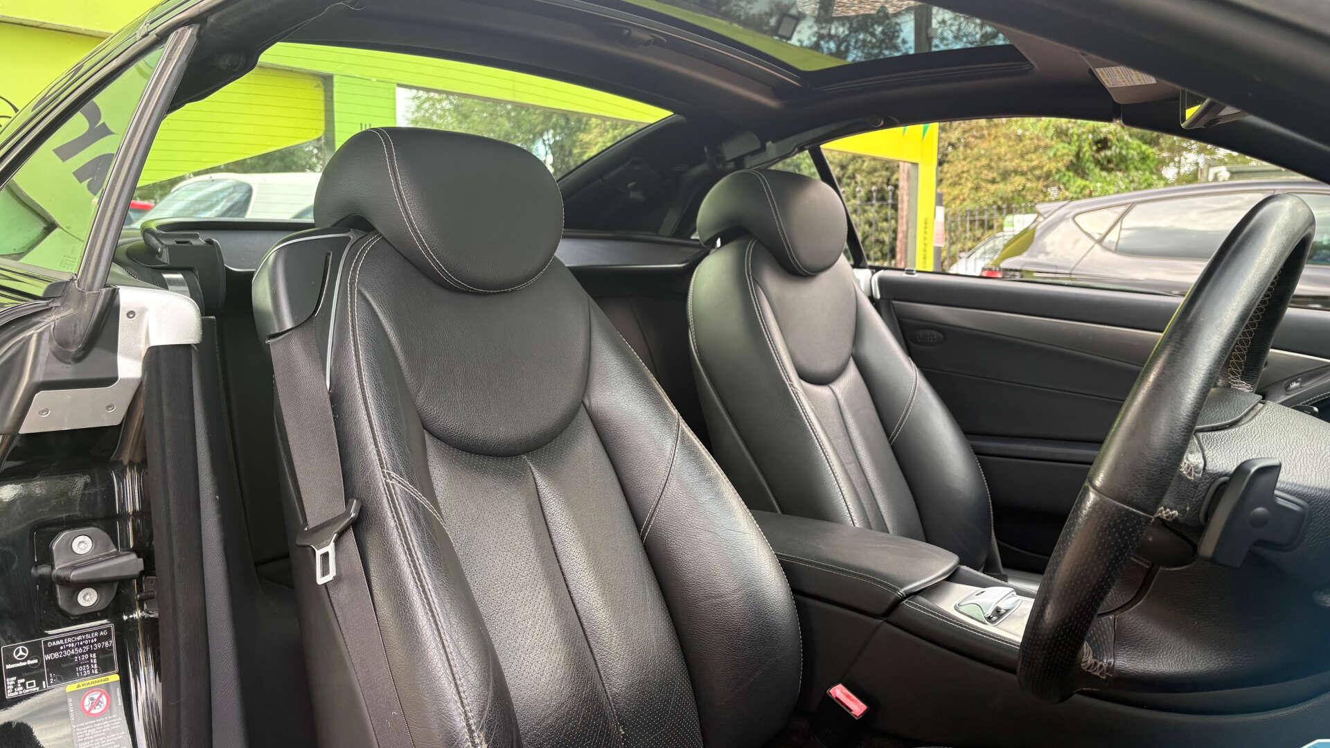 Mercedes-Benz SL view 15