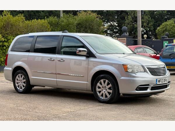Silver 2012 Chrysler Grand Voyager MPV Front-wheel drive Automatic