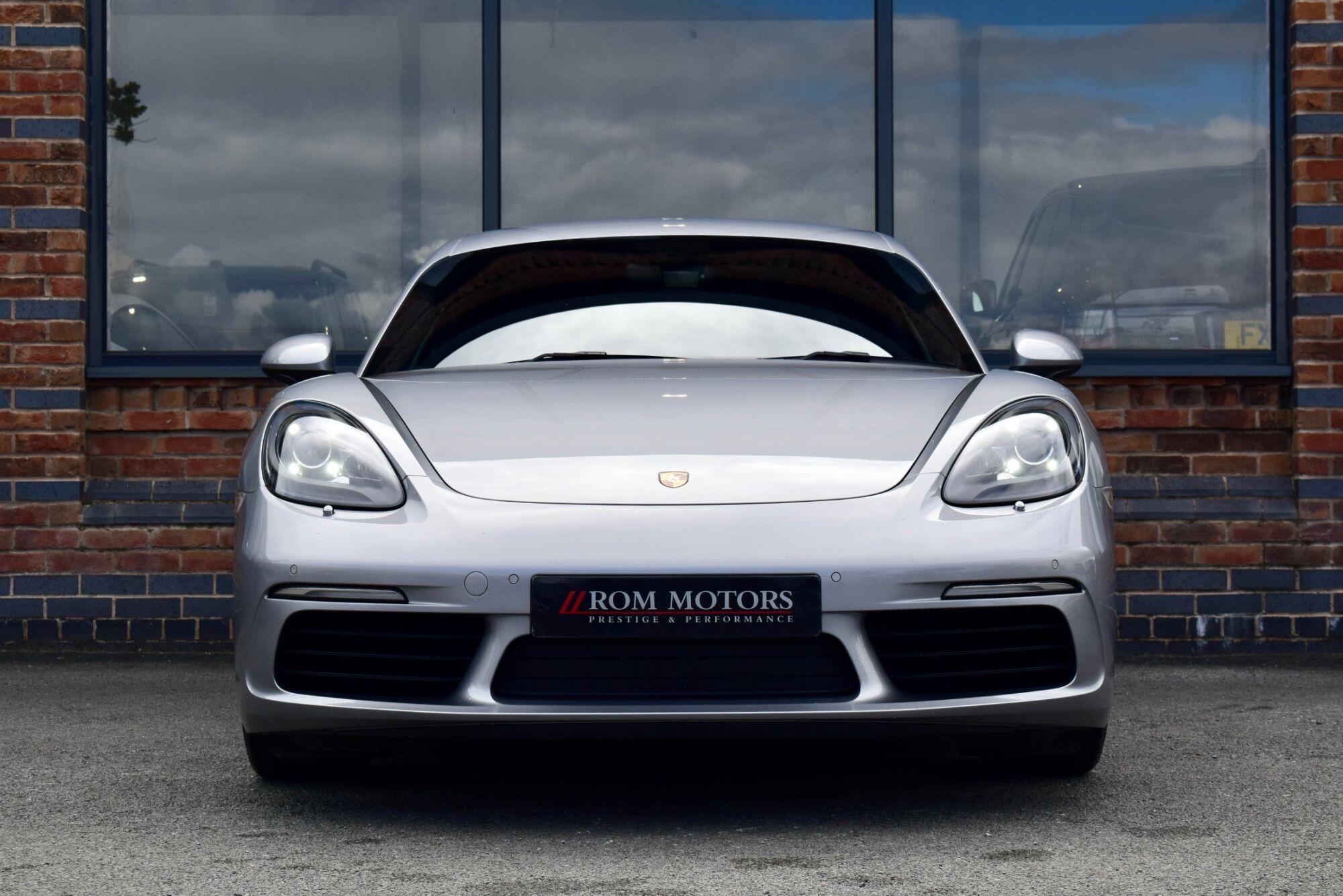 Porsche Cayman view 42