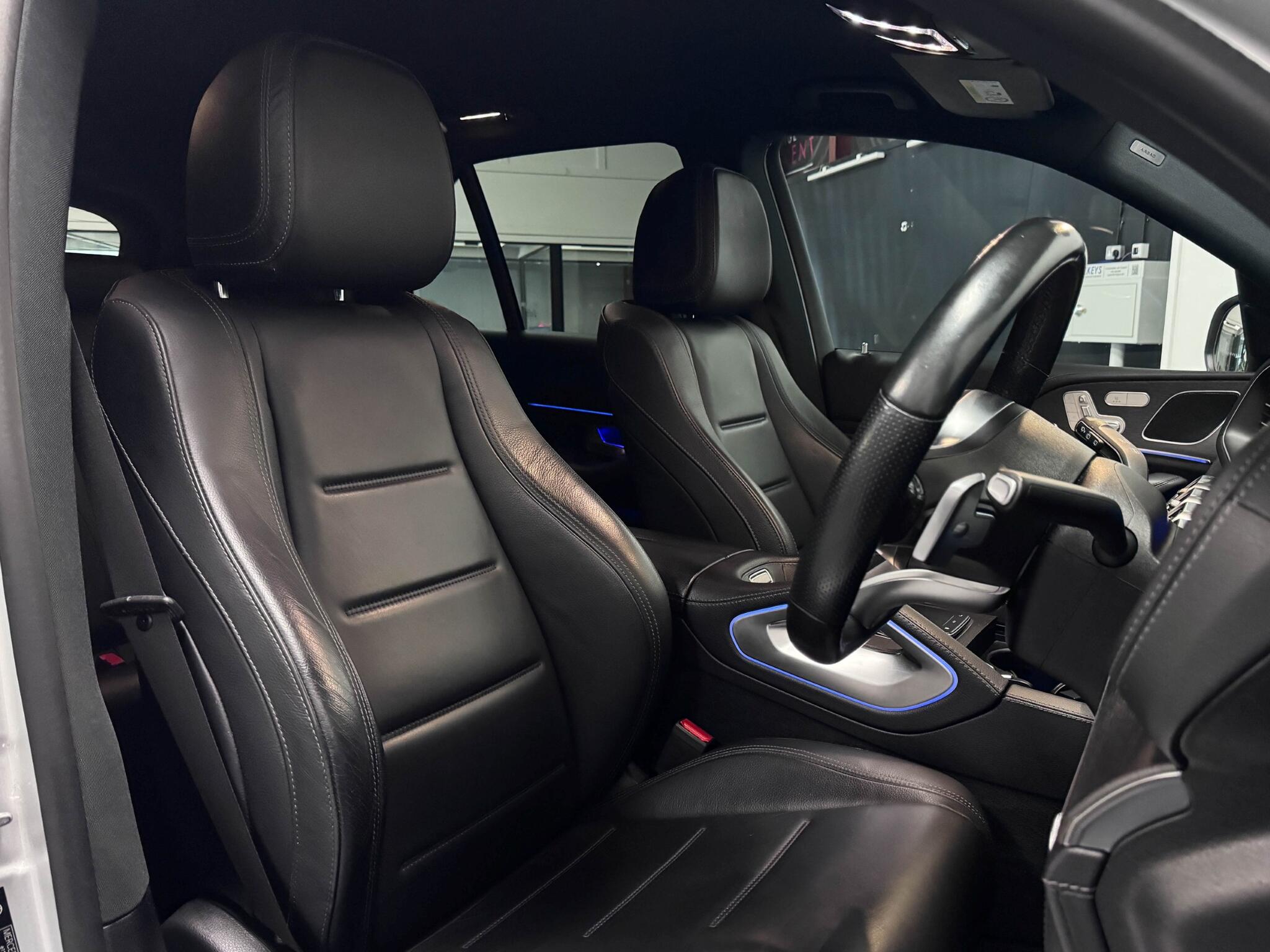 Mercedes-Benz Gle view 29