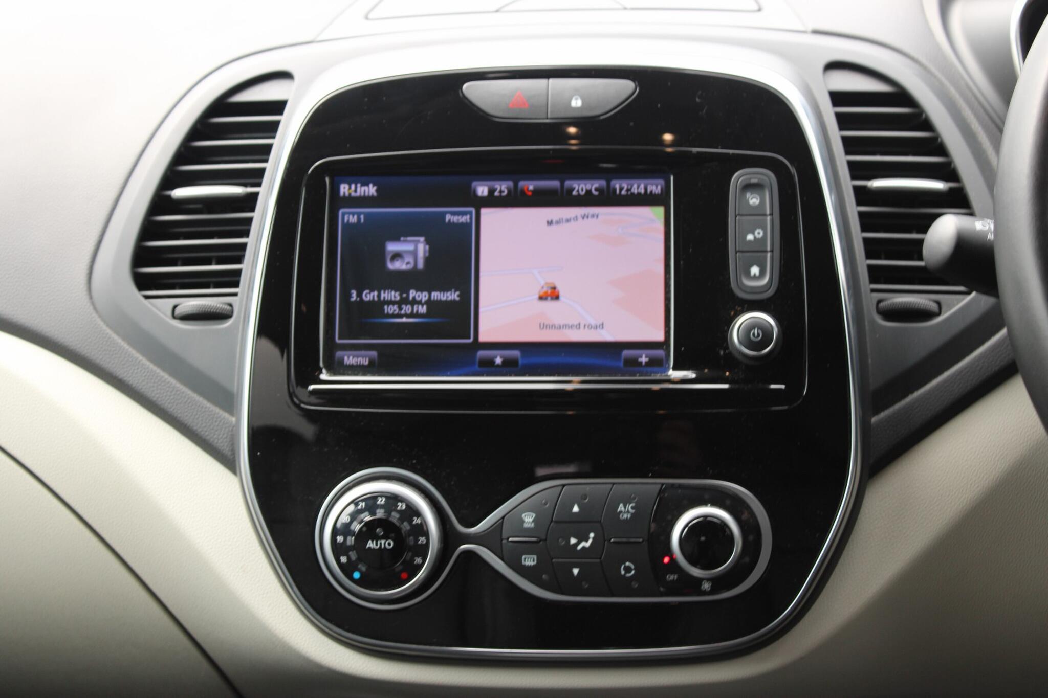 Renault Captur view 13
