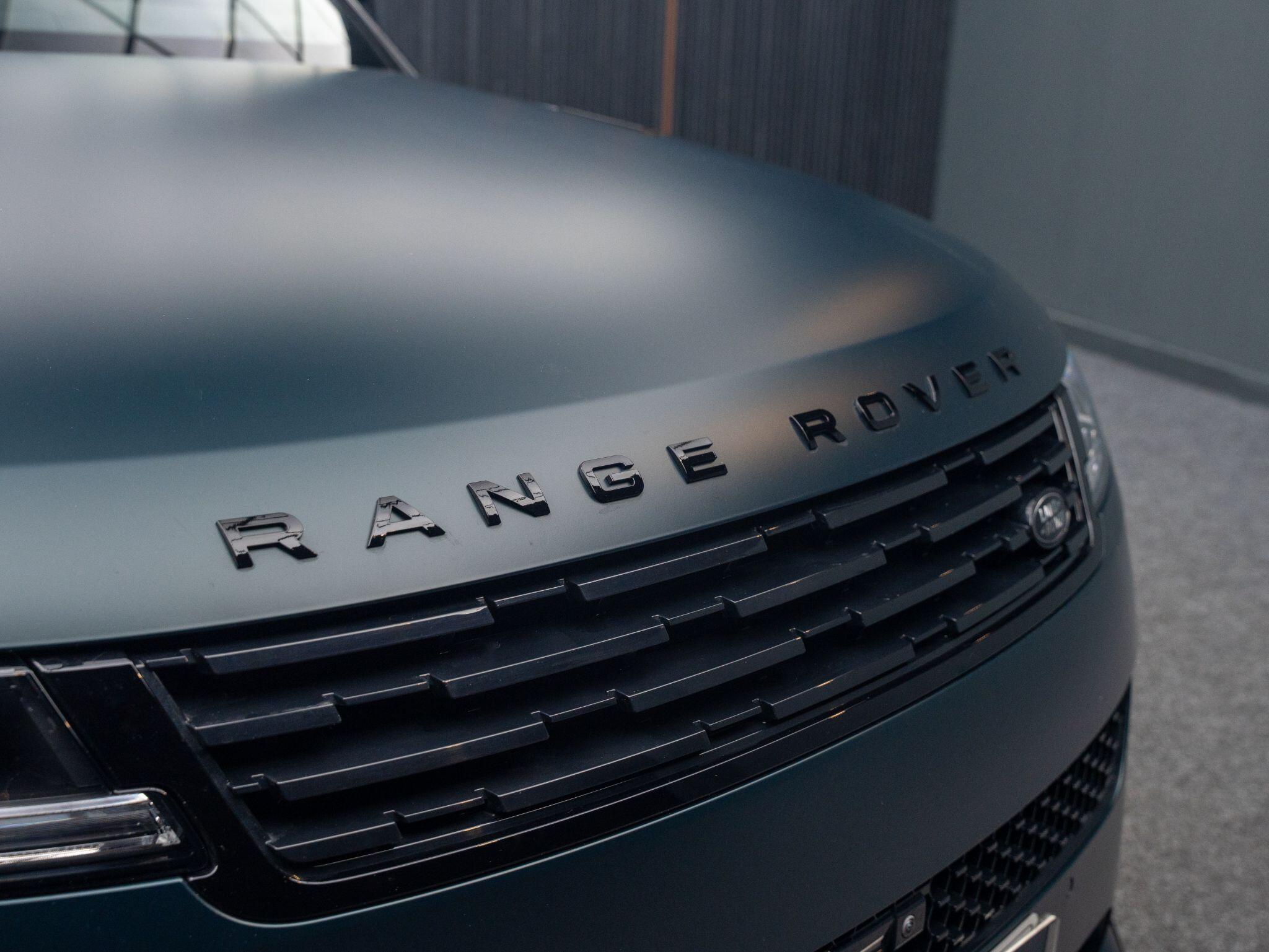 Land Rover Range Rover Sport view 30