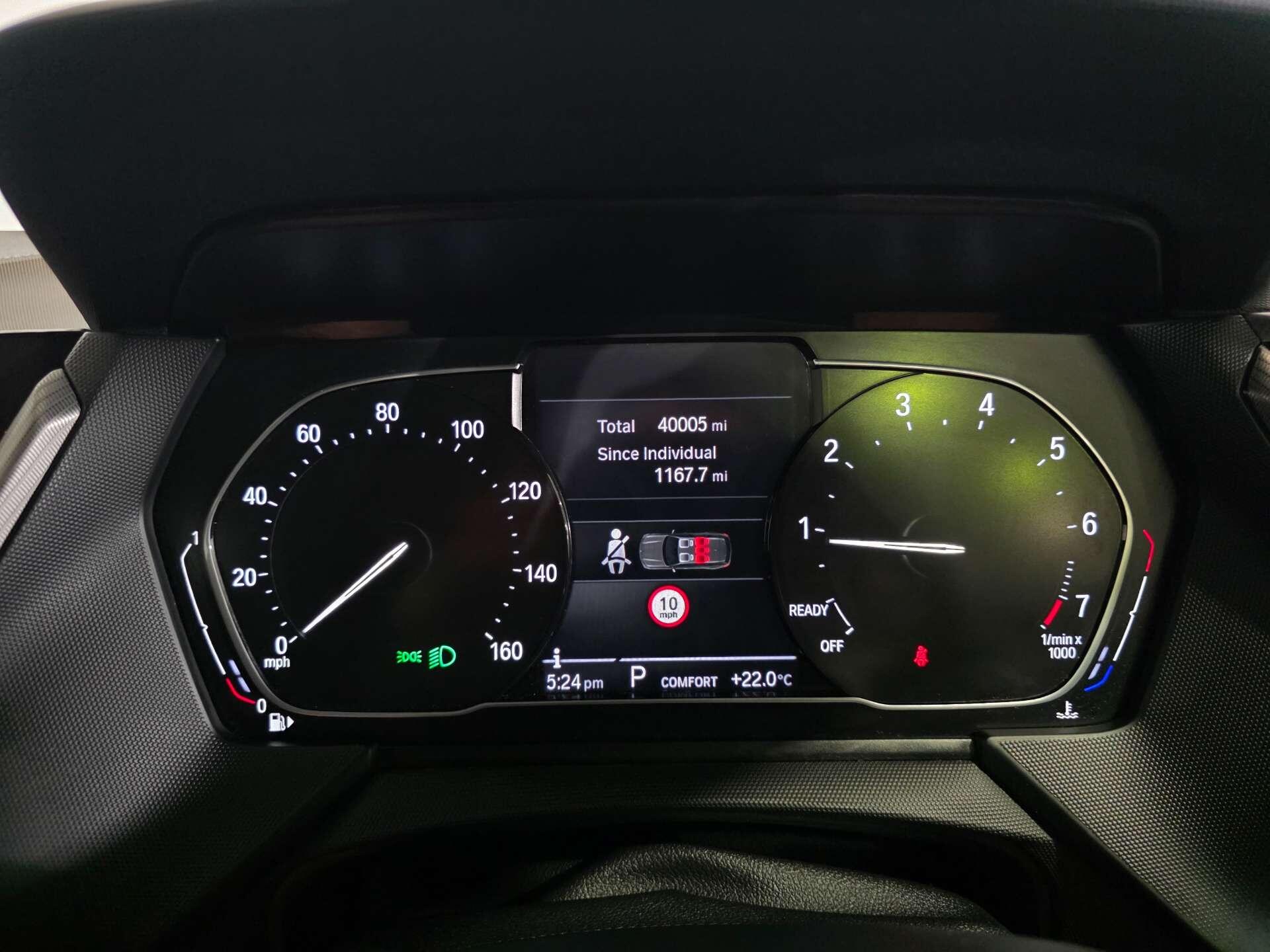 BMW 1 Series view 17