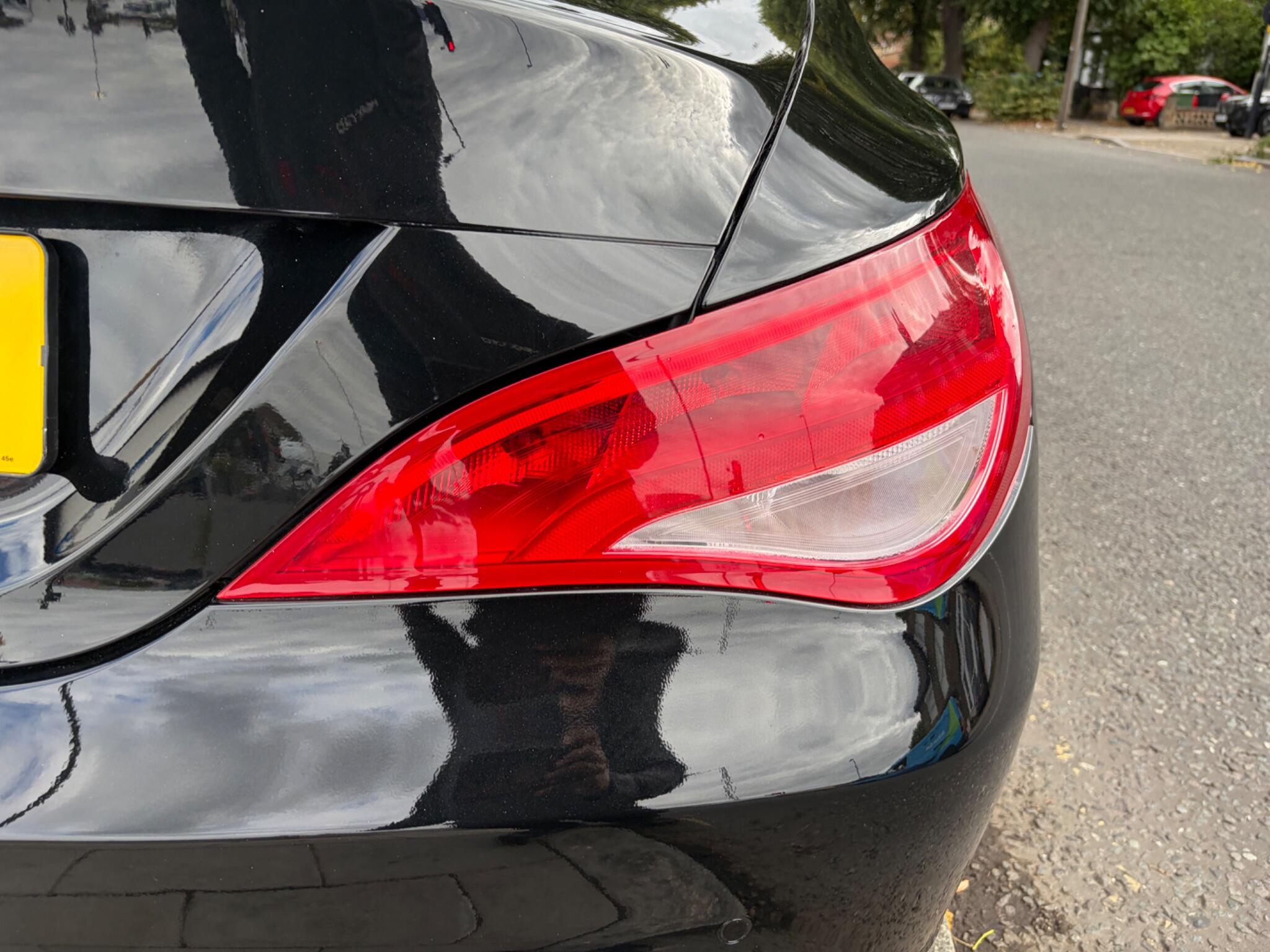 Mercedes-Benz Cla view 24