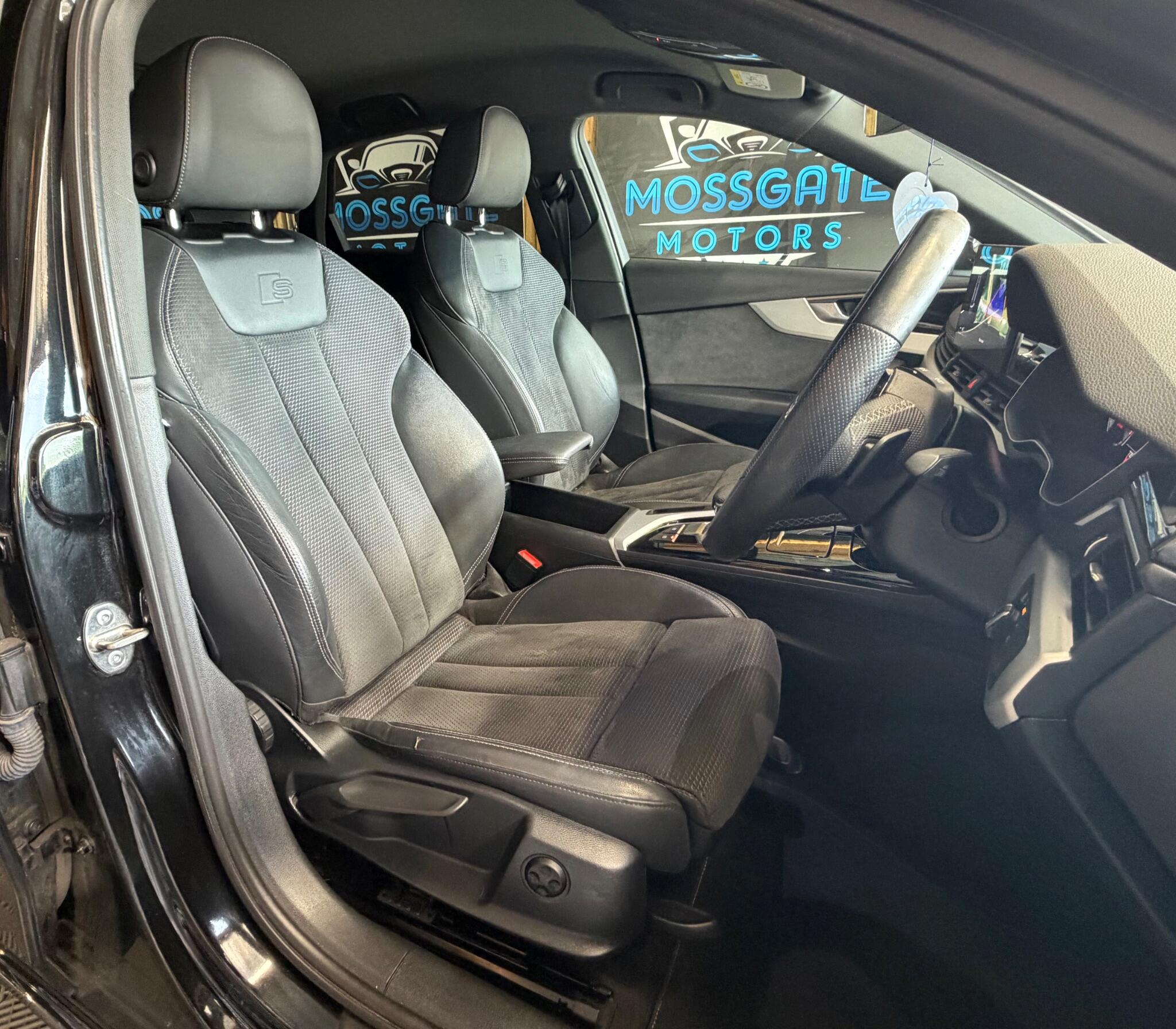 Audi A4 view 13
