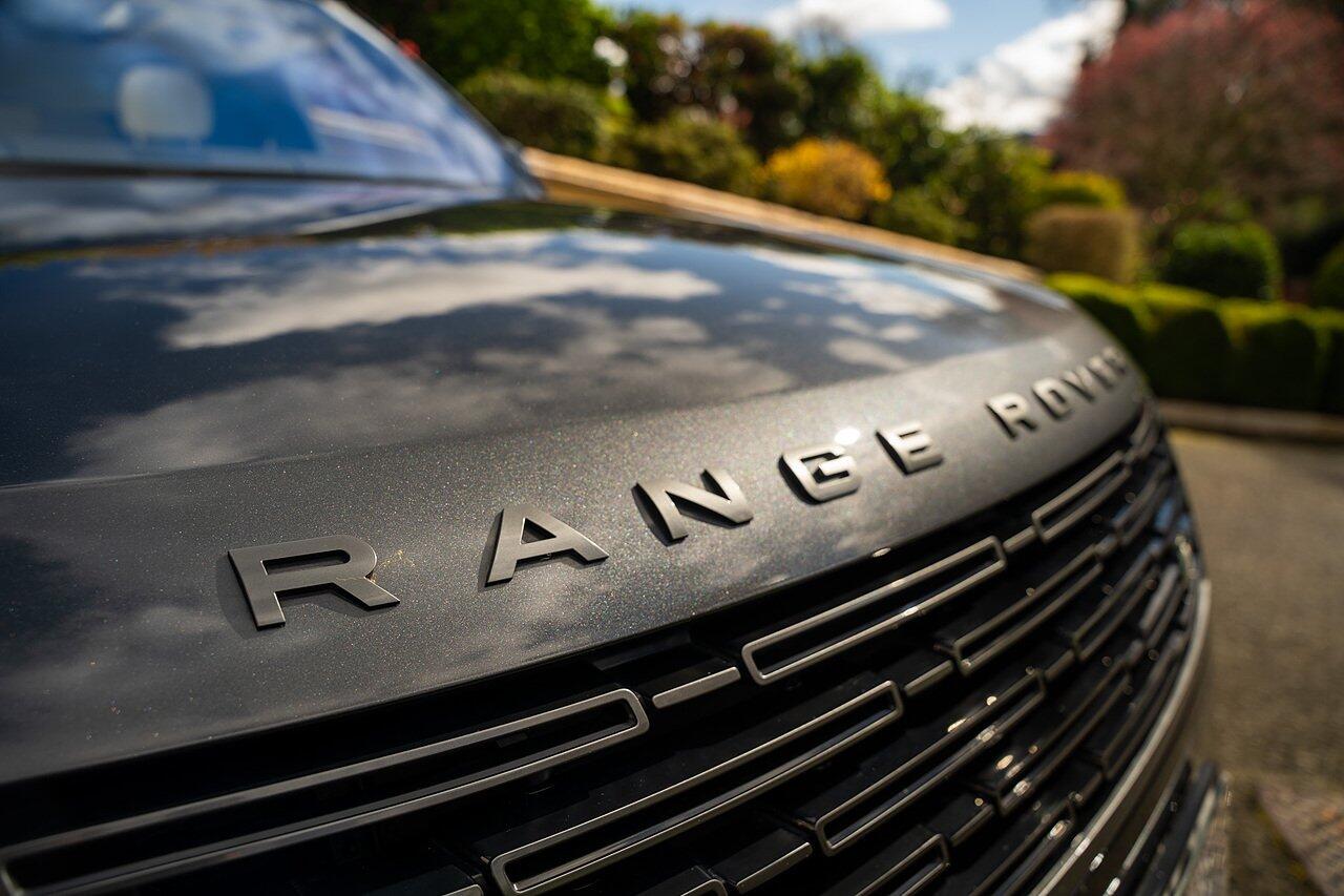 Land Rover Range Rover view 24
