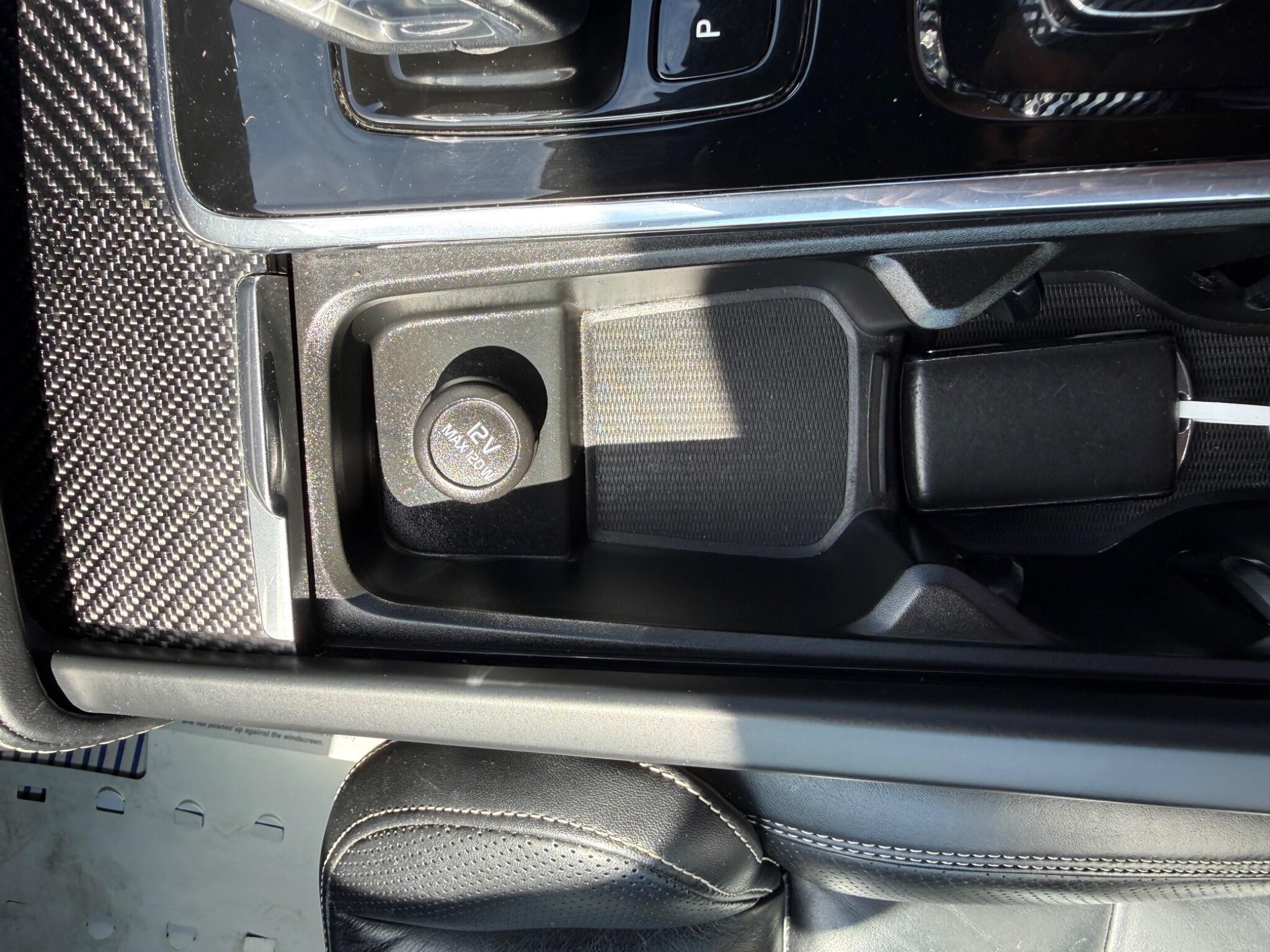 Volvo XC90 view 23
