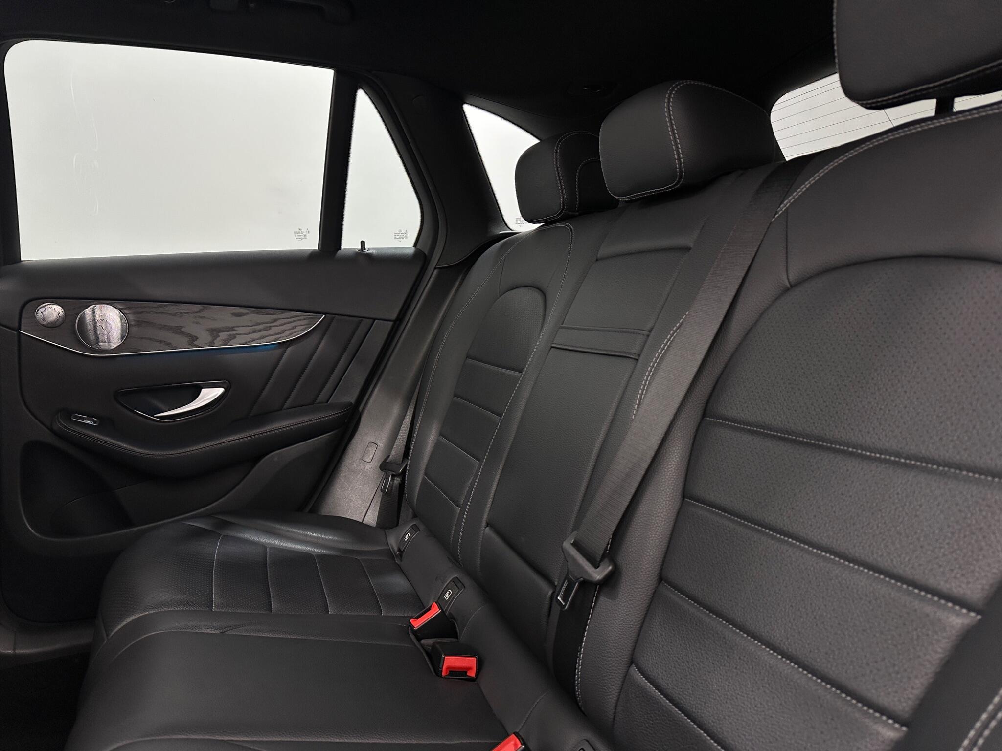 Mercedes-Benz GLC view 39