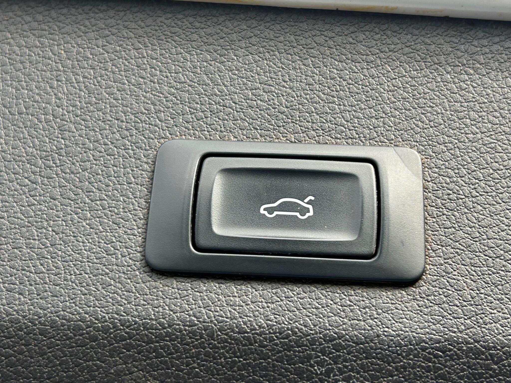 Audi Q7 view 36