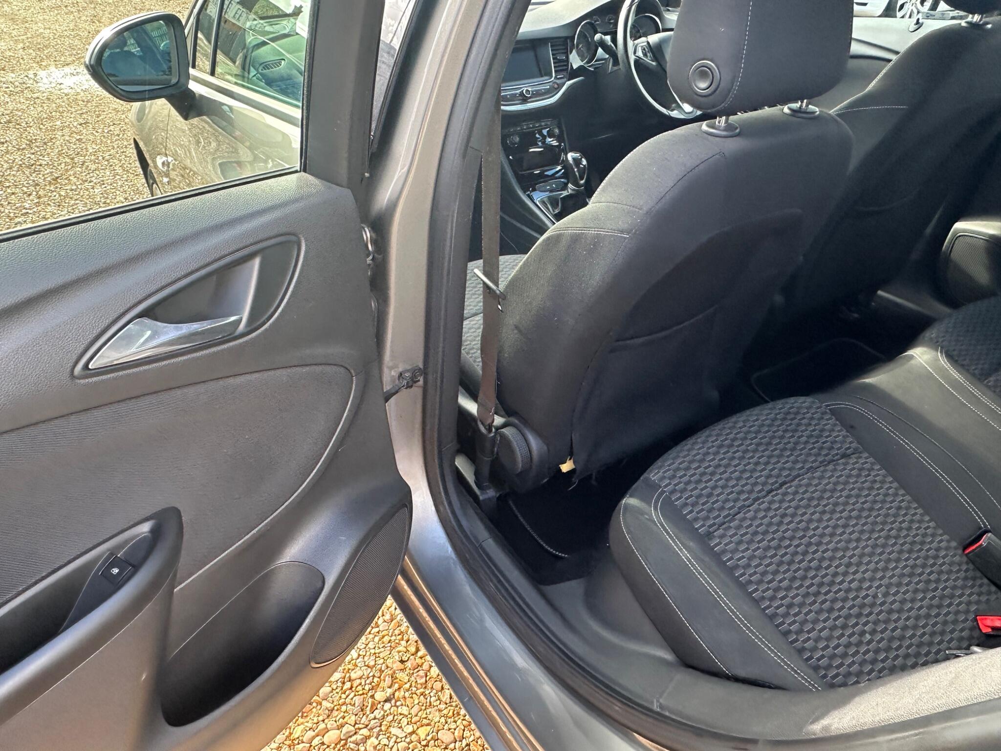 Vauxhall Astra view 29