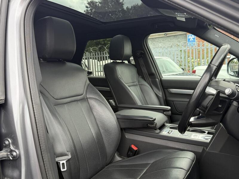 Land Rover Discovery 3 view 31