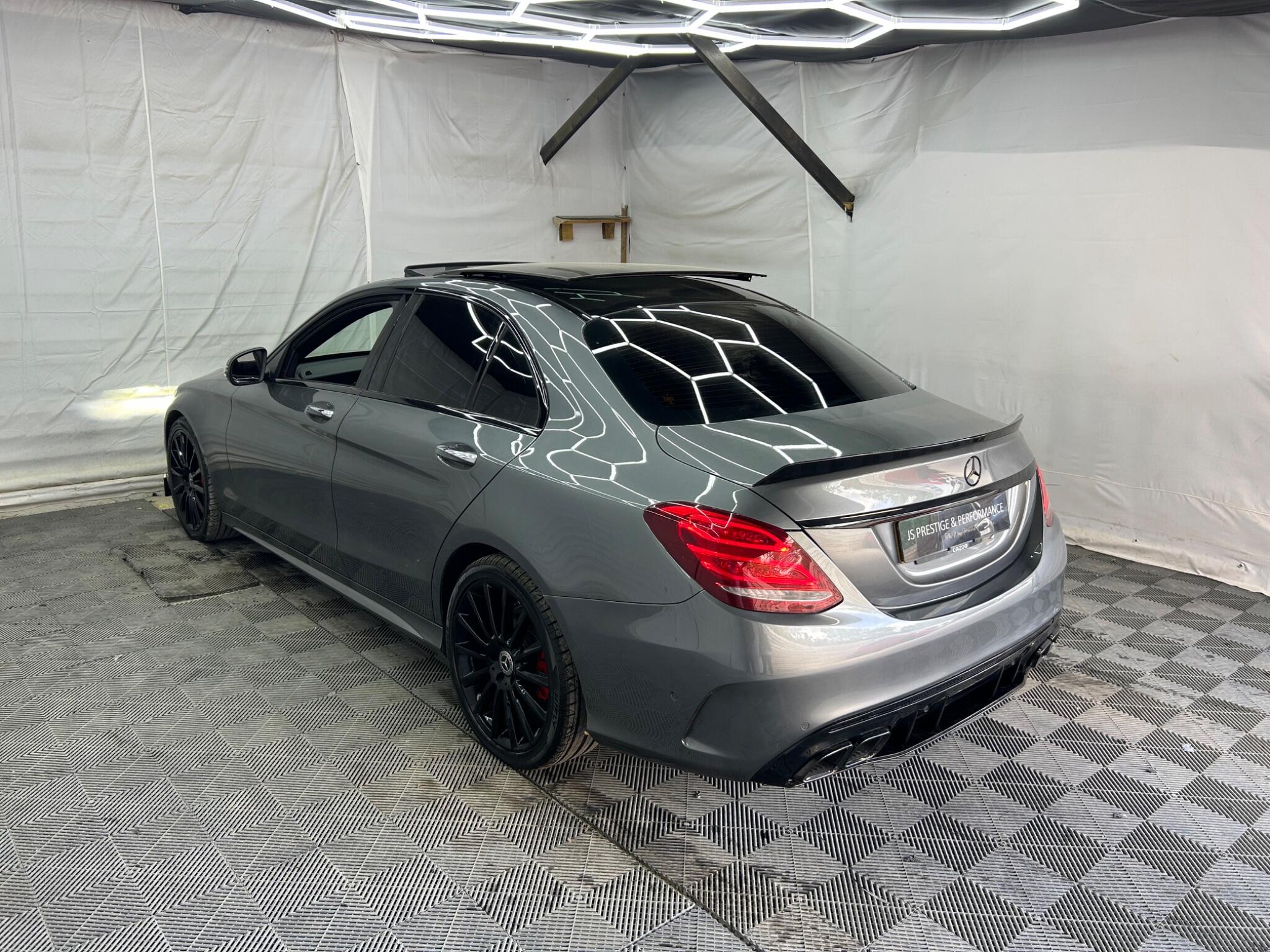 Mercedes-Benz C Class view 4