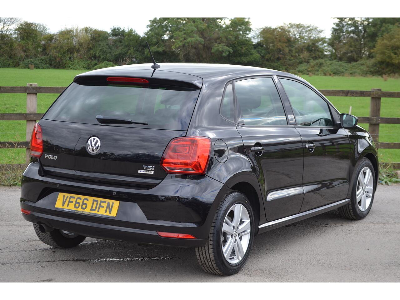 Volkswagen Polo view 9